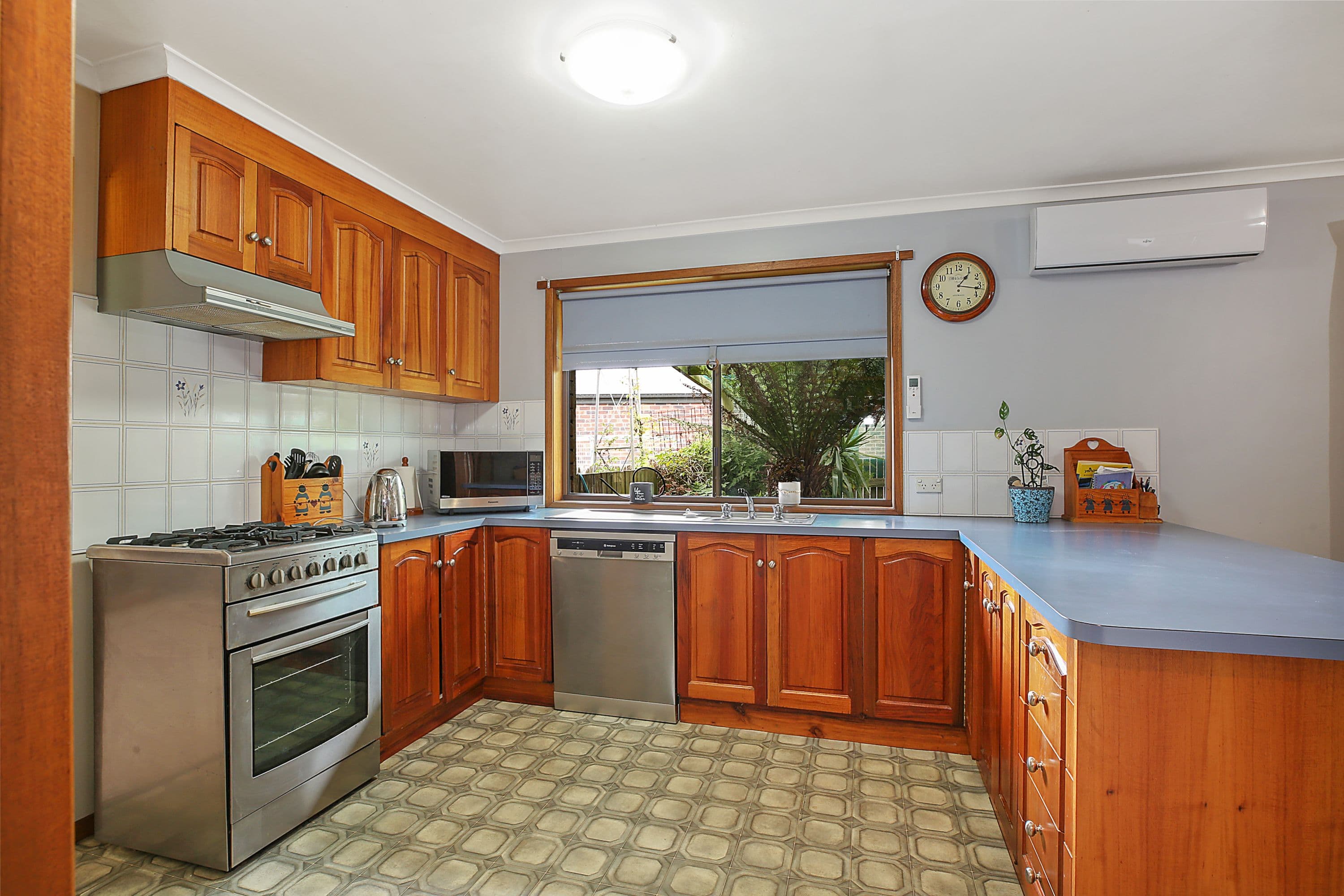 2 Tarrant Street, Cobden VIC 3266, Cobden - Thumbnail 3