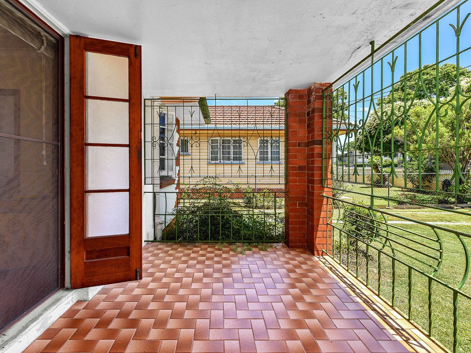 42 Gordon Street, Hendra QLD 4011, Hendra - Thumbnail 2