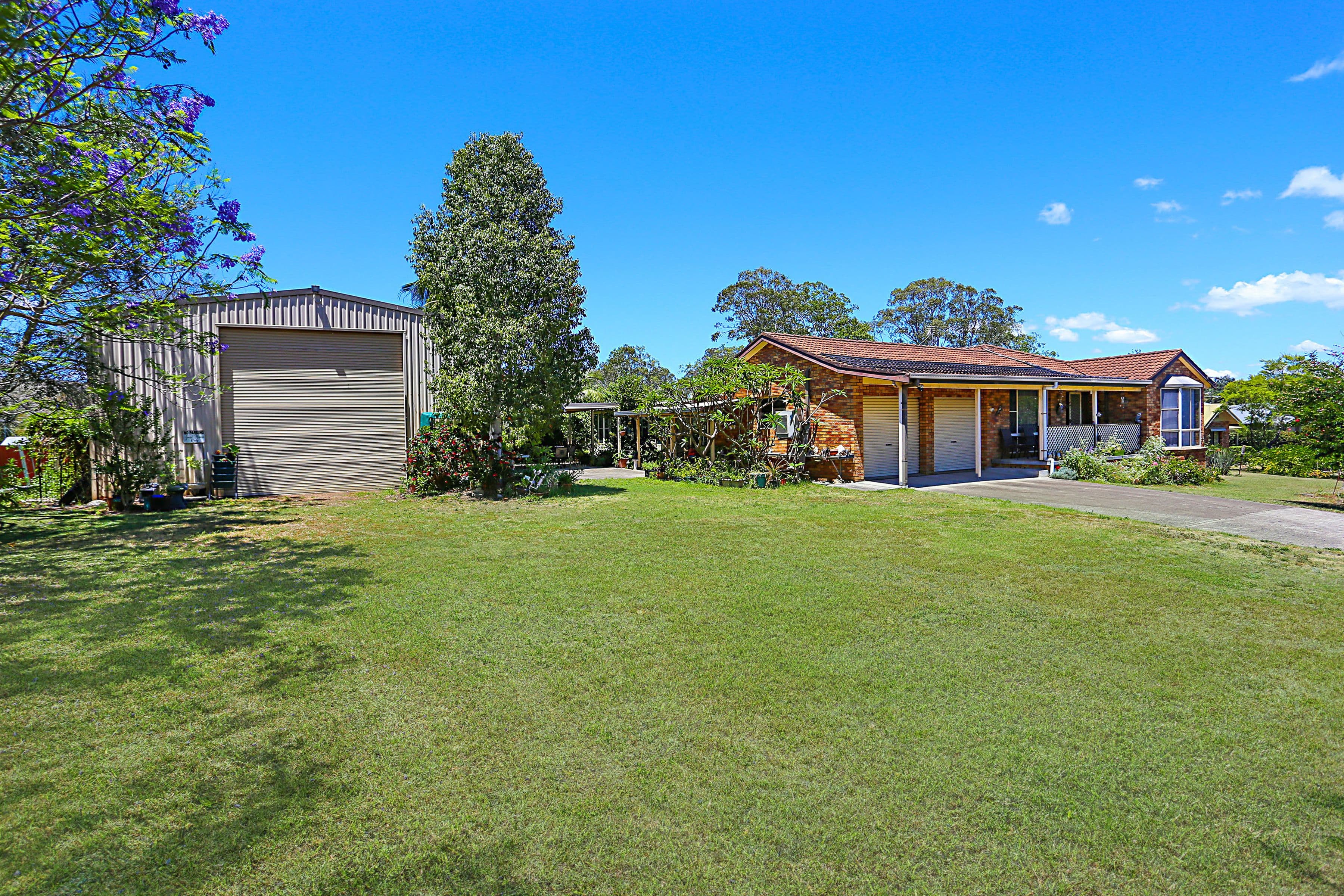 112 Queen Street, Clarence Town - Image 1