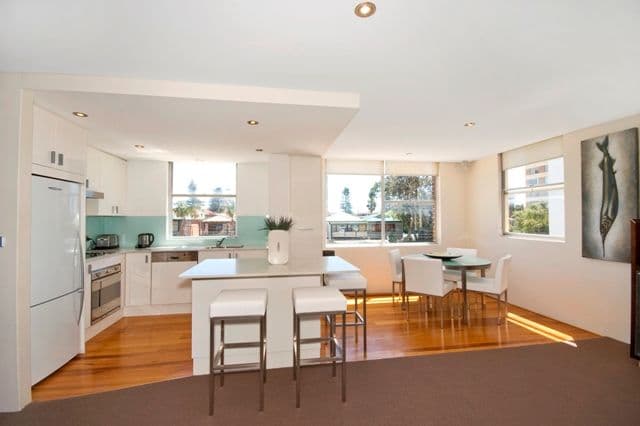 114 North Steyne, MANLY NSW 2095, Manly - Thumbnail 3