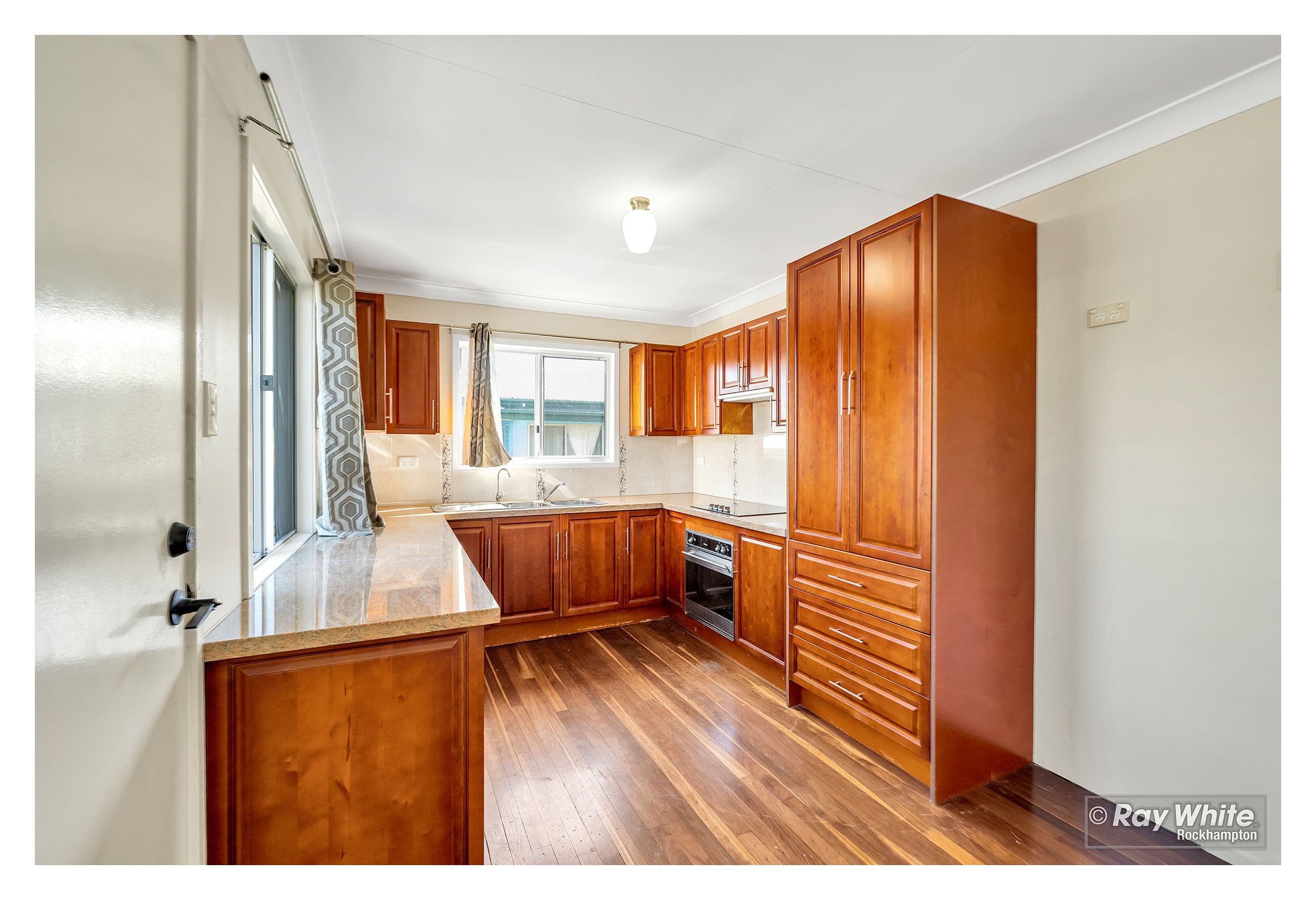 14 Medcraf Street, Park Avenue QLD 4701, Park Avenue - Thumbnail 4