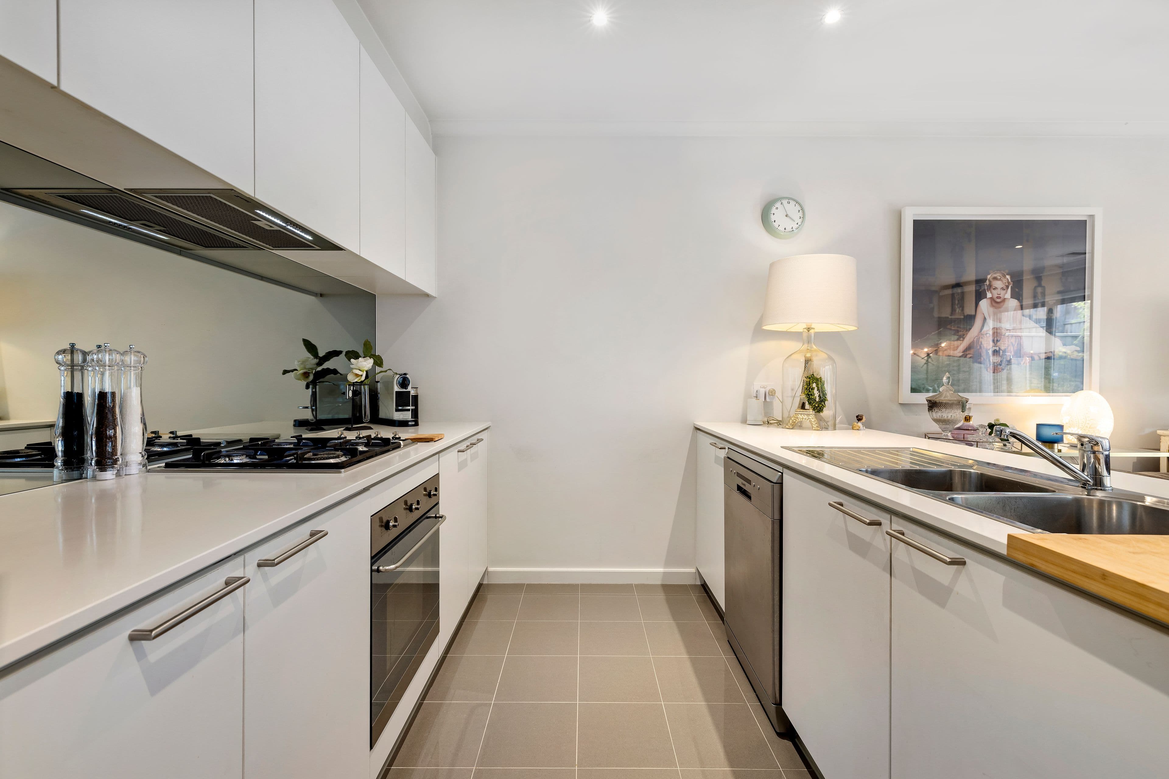 8 Flora Grove, Wantirna South VIC 3152, Wantirna South - Thumbnail 3