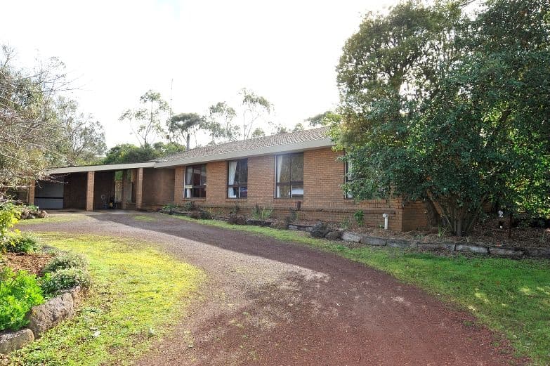 75 Hamilton-Chatsworth Road, Hamilton VIC 3300, Hamilton - Thumbnail 2