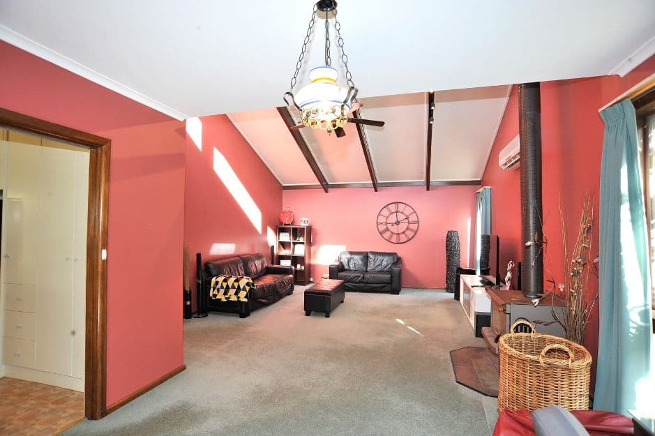 75 Hamilton-Chatsworth Road, Hamilton VIC 3300, Hamilton - Thumbnail 8