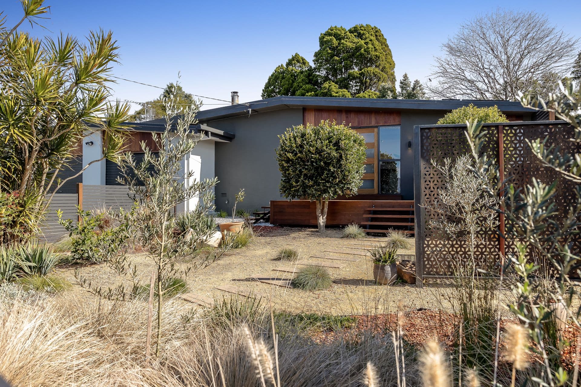 15 Bingara Street, Mount Lofty QLD 4350, Mount Lofty - Thumbnail 2