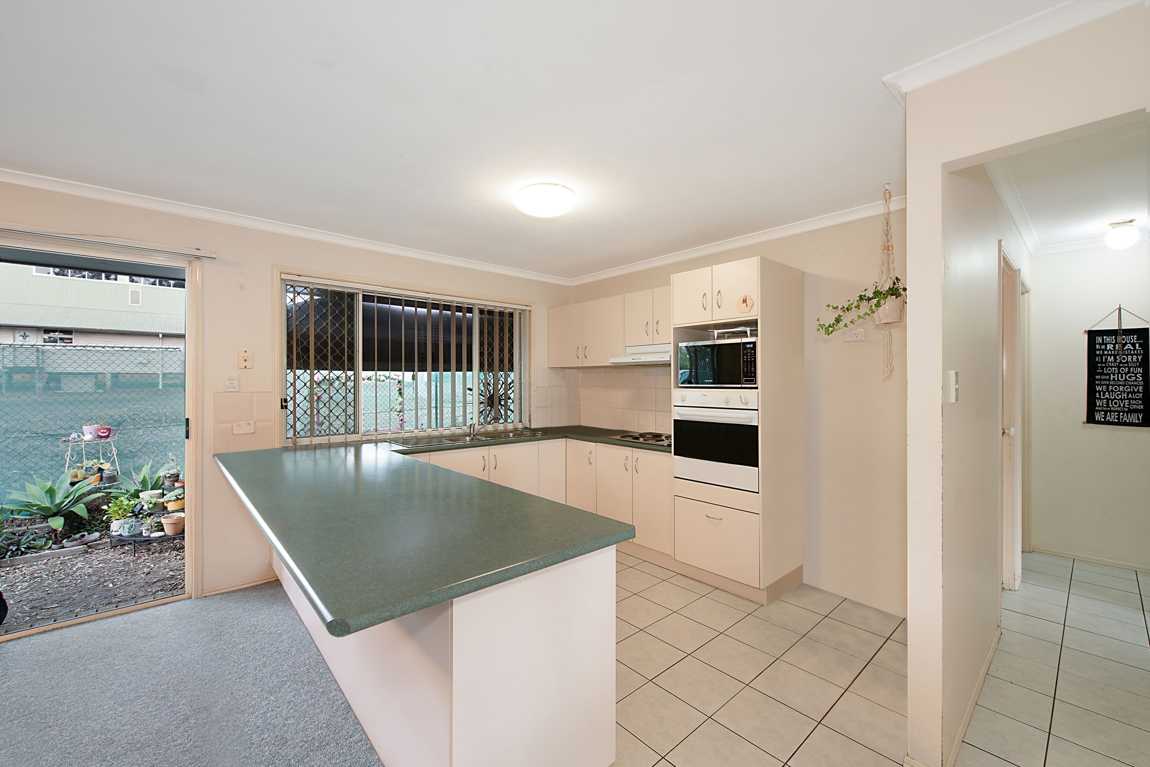 1589 Logan Road, Mount Gravatt QLD 4122, Mount Gravatt - Thumbnail 4
