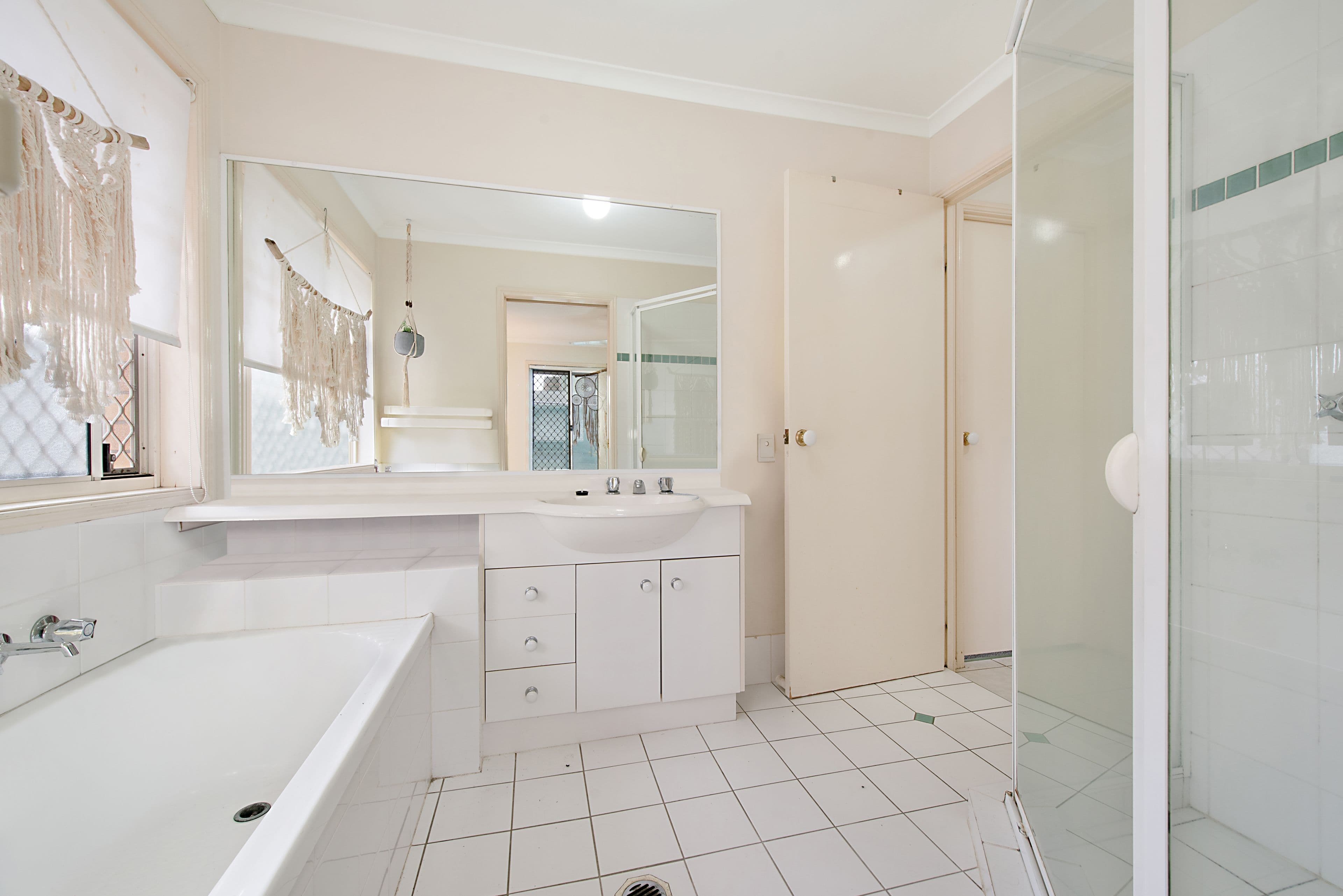 1589 Logan Road, Mount Gravatt QLD 4122, Mount Gravatt - Thumbnail 7