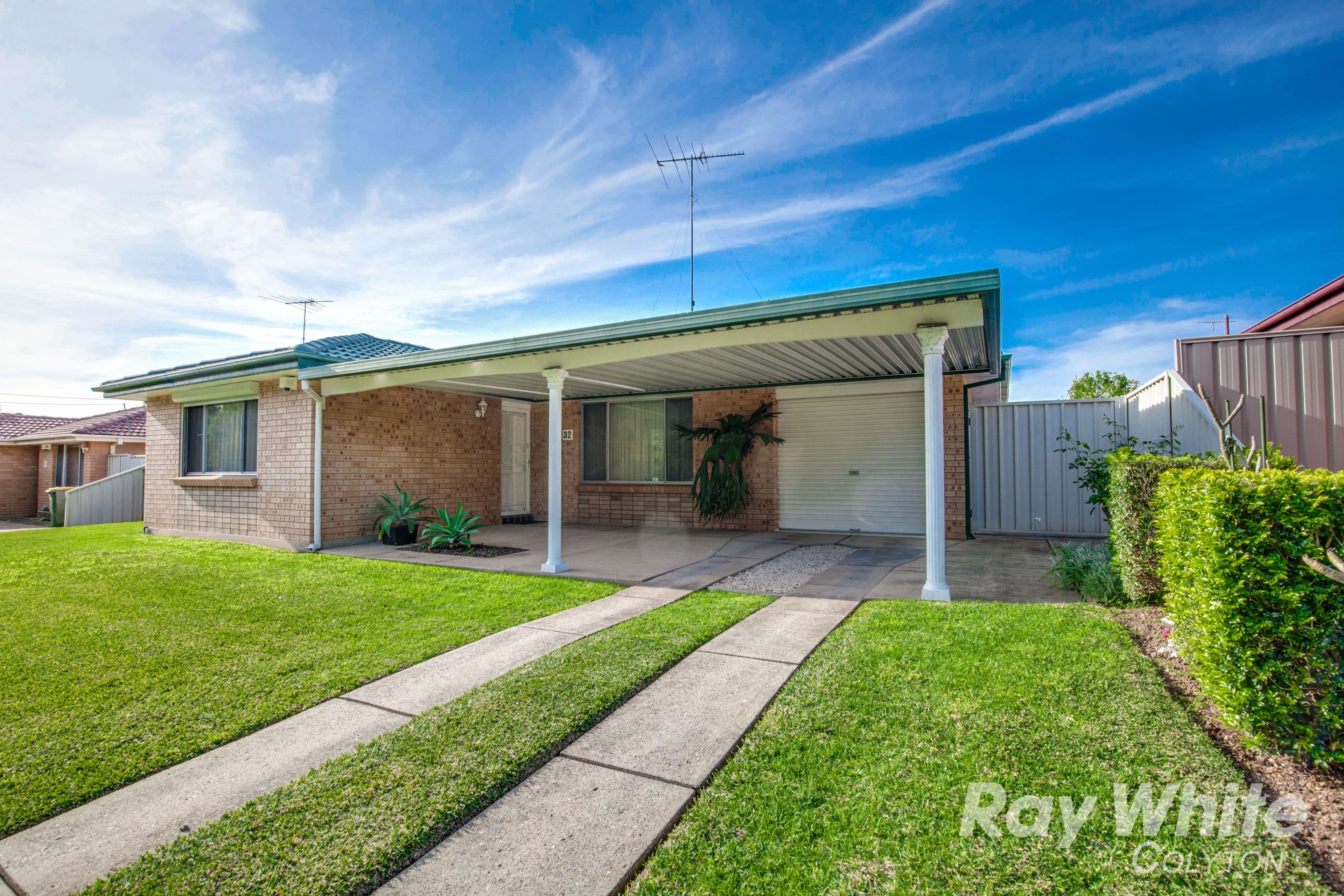 32 Caines Crescent, St Marys - Thumbnail 2