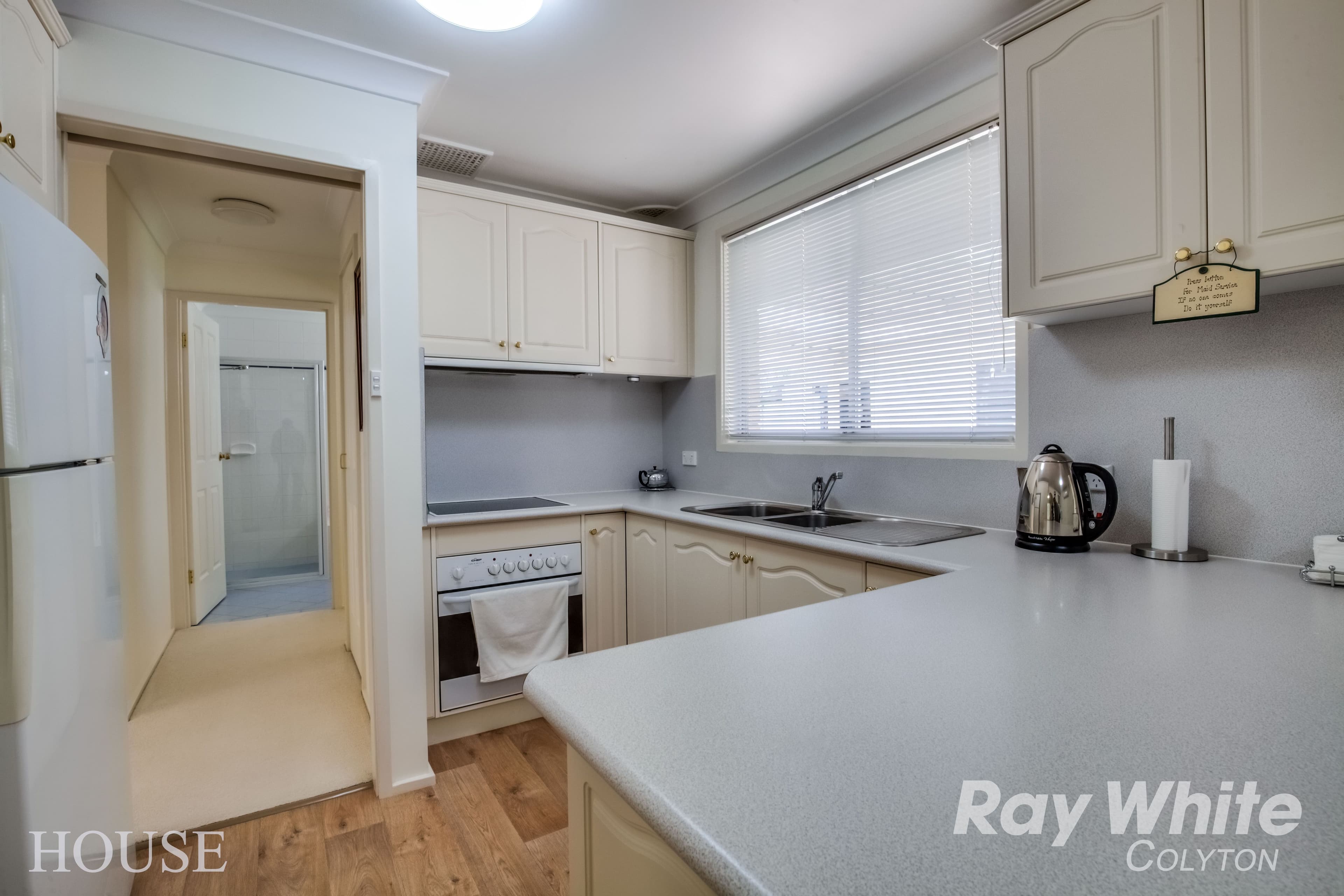 32 Caines Crescent, St Marys - Thumbnail 4