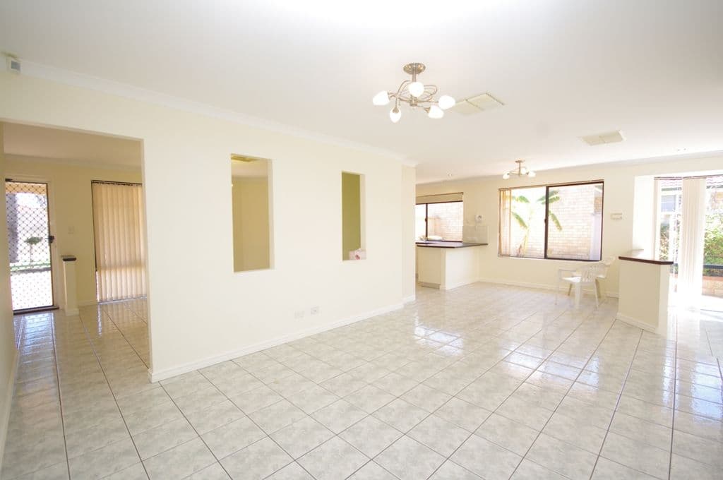 21 Guadalupe Drive, BALLAJURA WA 6066, Ballajura - Thumbnail 5