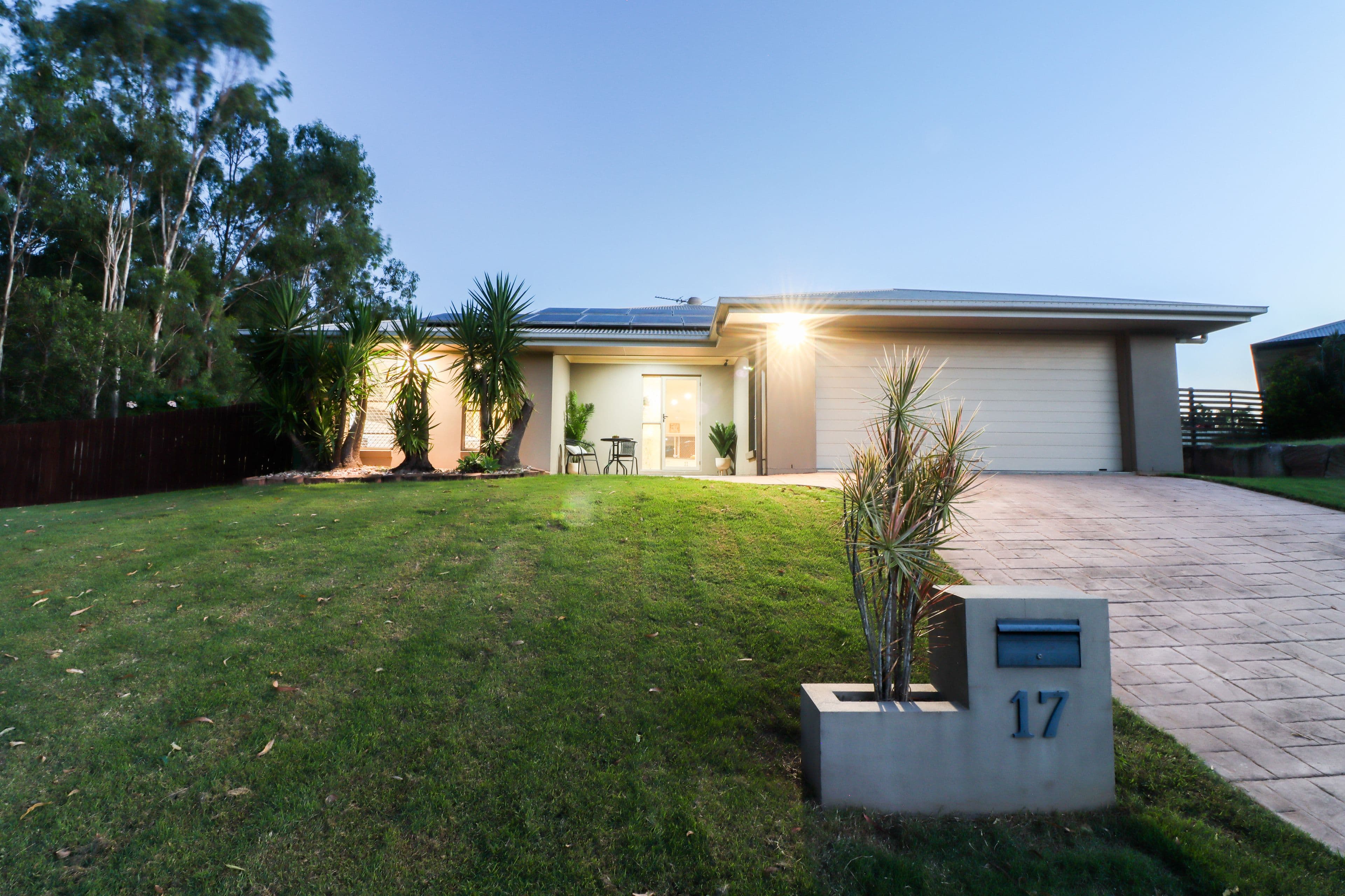 17 Darlington Court, Flinders View QLD 4305, Flinders View - Thumbnail 2