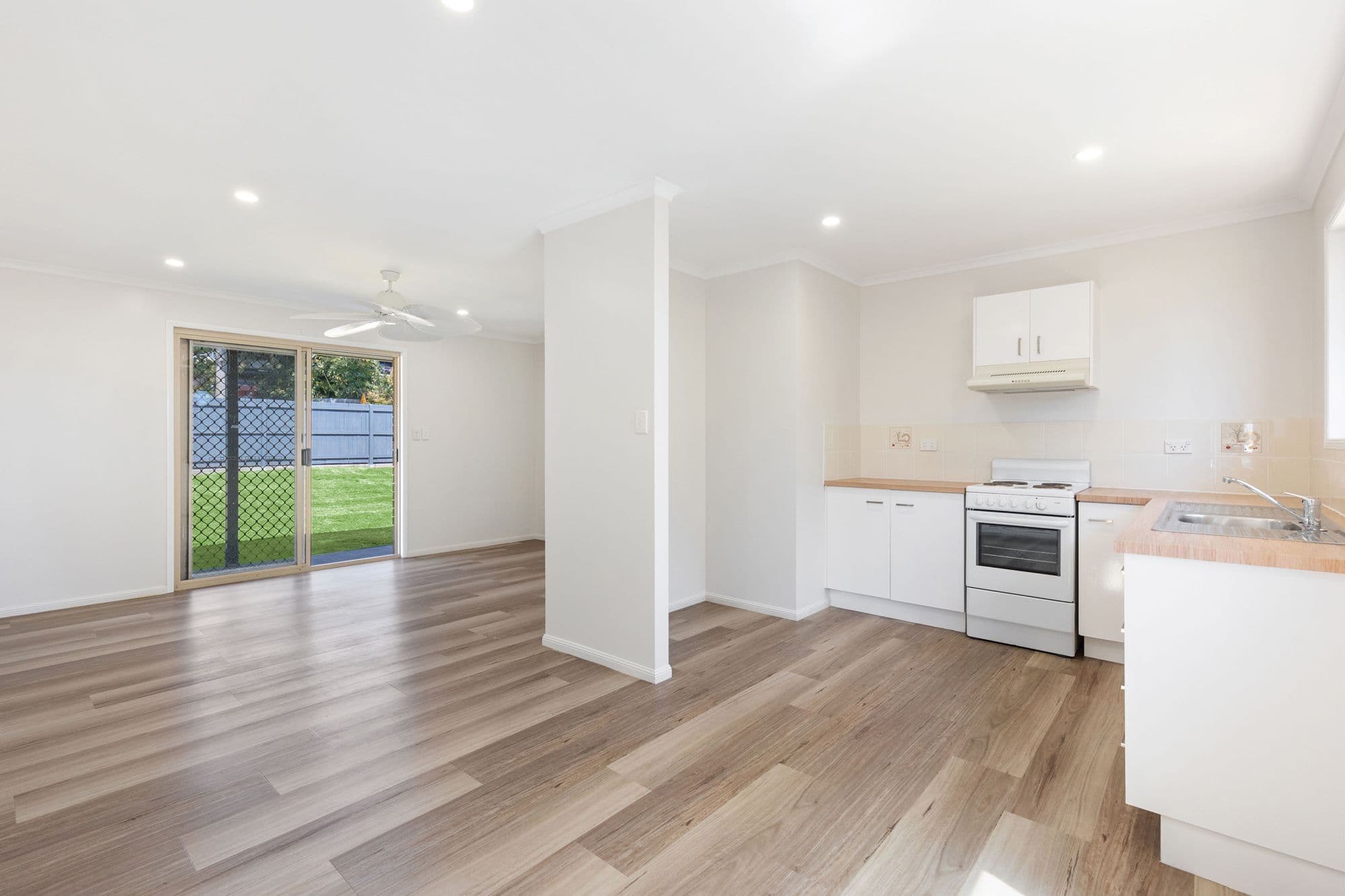 322 Boat Harbour Drive, Scarness QLD 4655, Scarness - Thumbnail 5