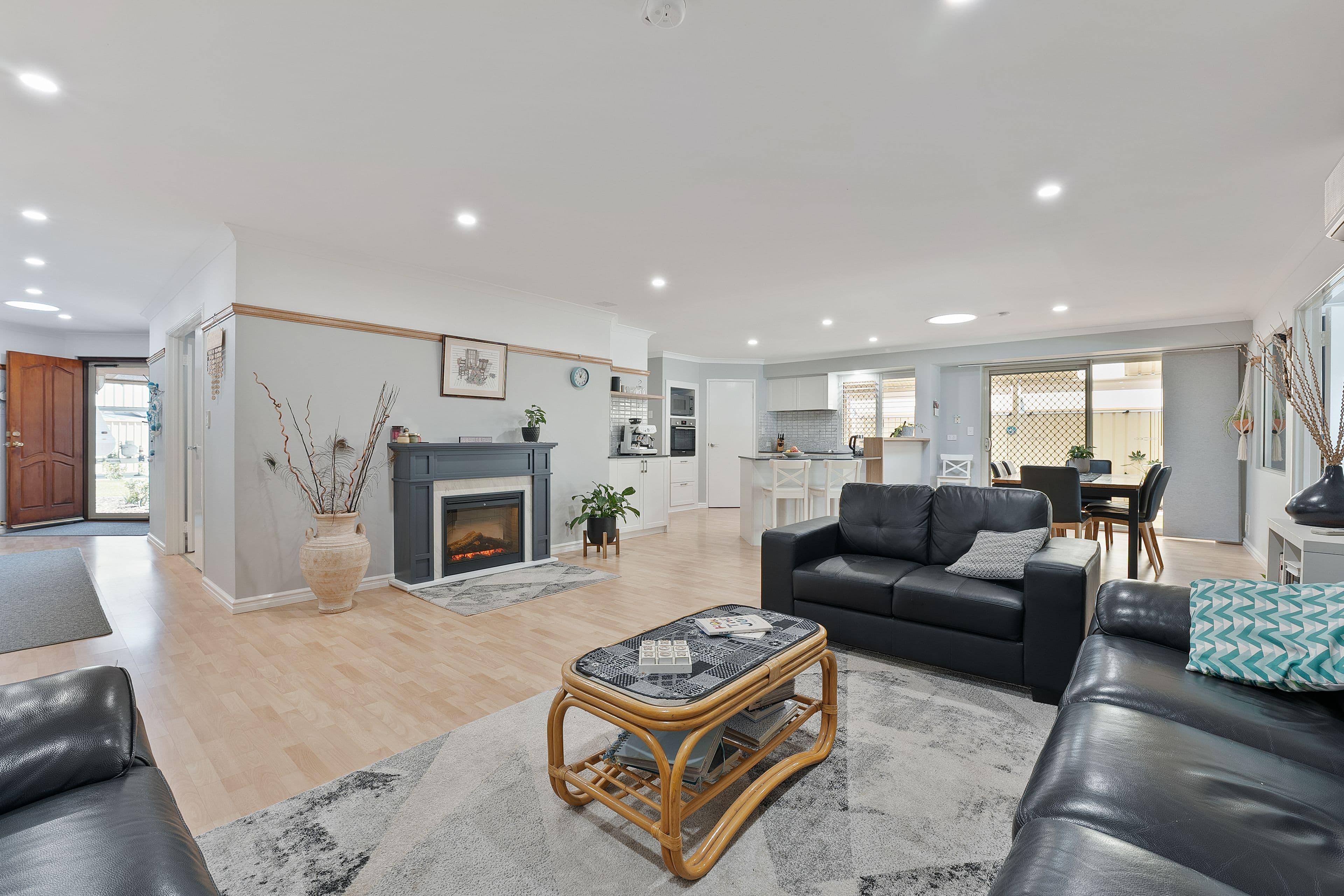 11 Upton Court, Baldivis WA 6171, Baldivis - Thumbnail 2