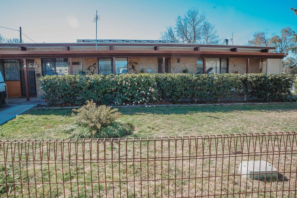 14 Henry Street, Lyndhurst - Image 1