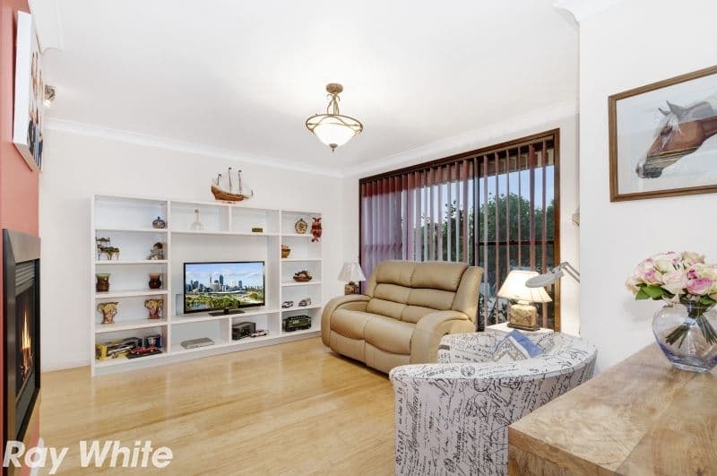 13 Forum Crescent, Baulkham Hills - Thumbnail 3