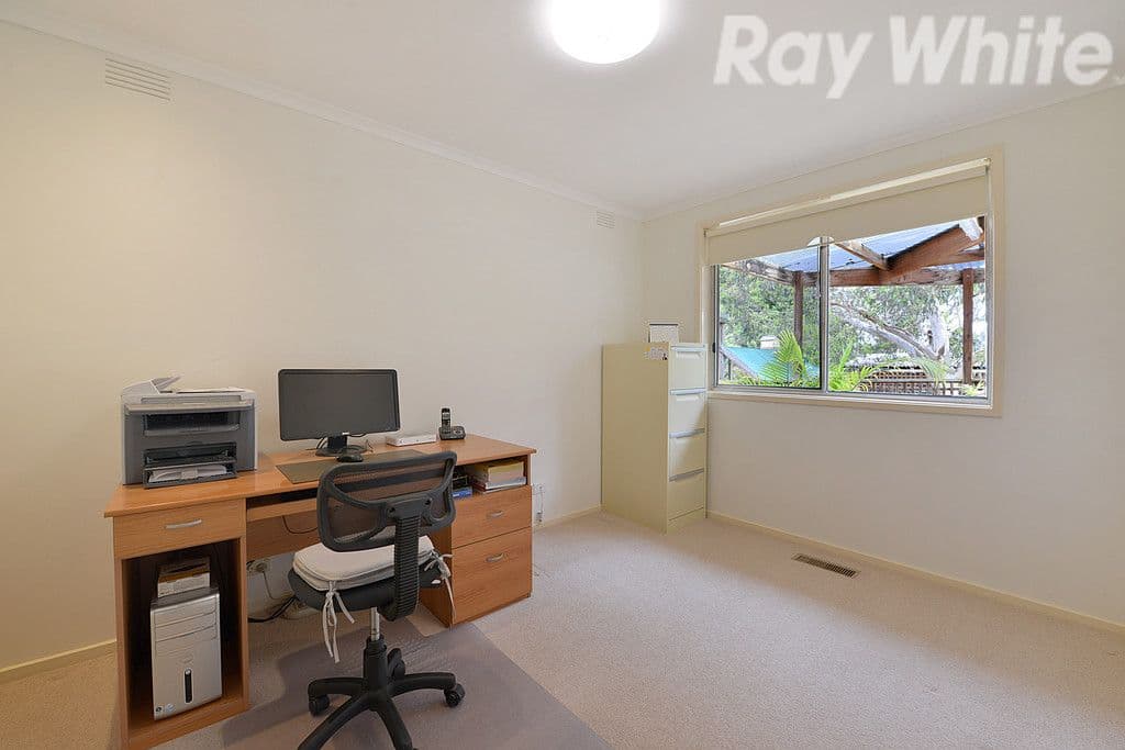 10 Peter Drive, Ferntree Gully VIC 3156, Ferntree Gully - Thumbnail 7