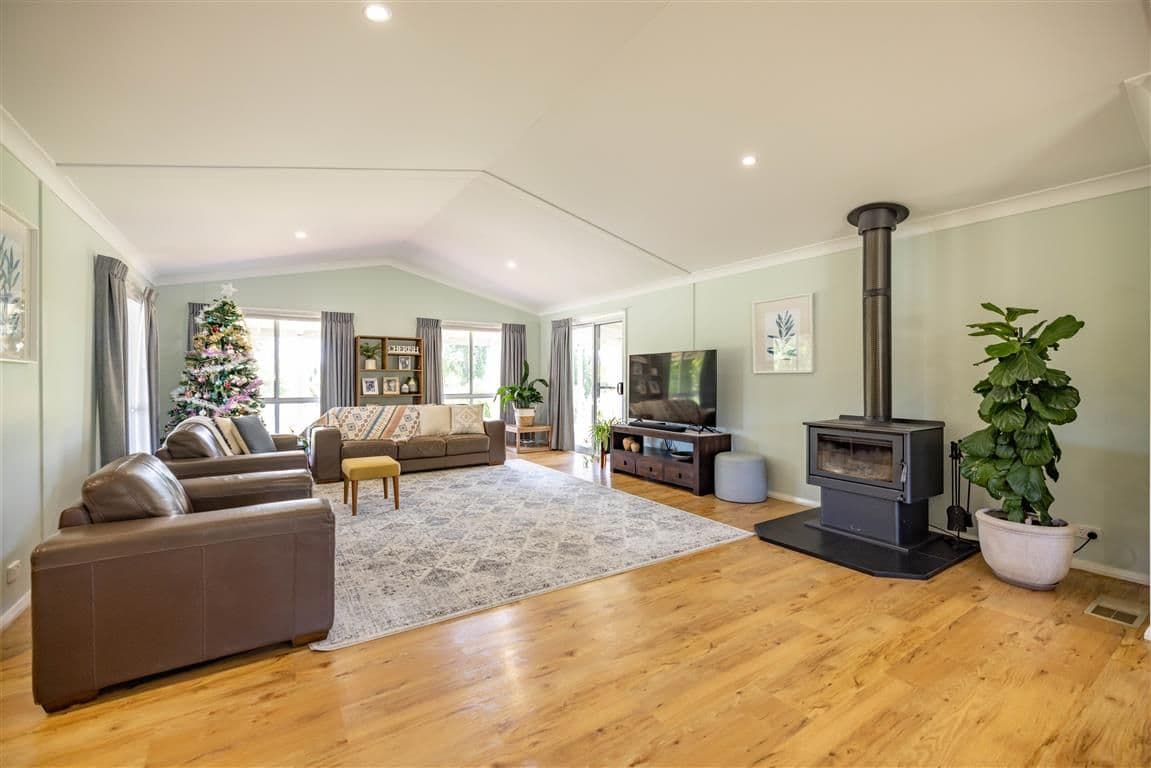 40 Quandong Avenue, Tumut NSW 2720, Tumut - Thumbnail 3