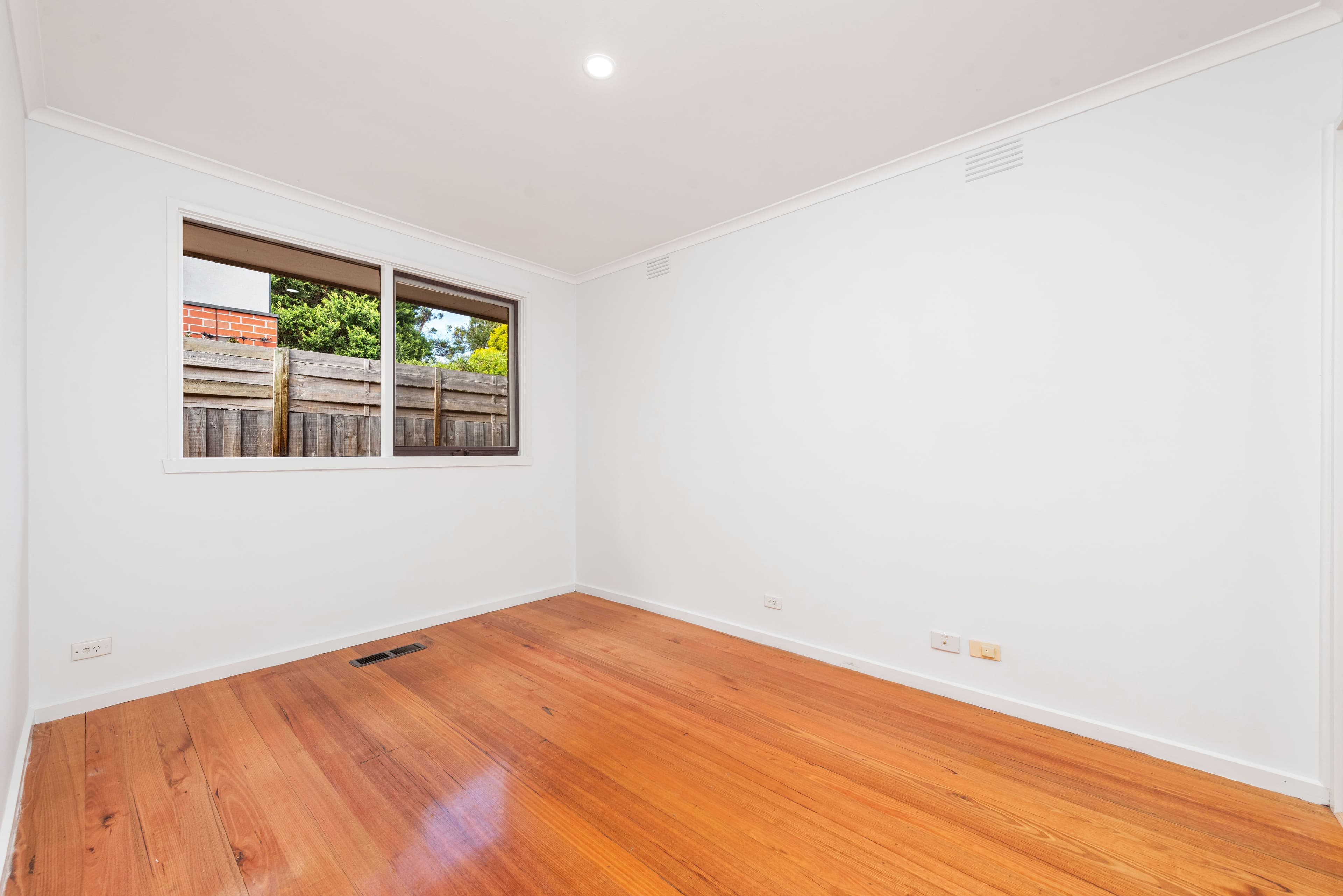 24 Milton Parade, Bundoora VIC 3083, Bundoora - Thumbnail 5