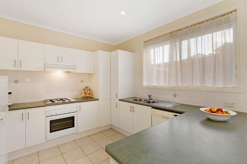 10 Janice Avenue, CHELTENHAM VIC 3192, Cheltenham - Thumbnail 4