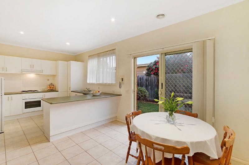 10 Janice Avenue, CHELTENHAM VIC 3192, Cheltenham - Thumbnail 5