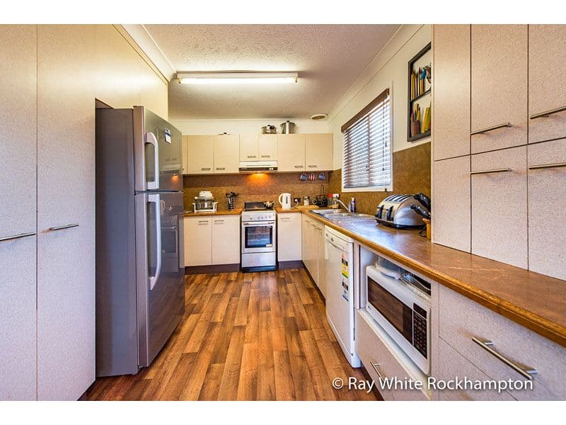 17 Werner Street, Park Avenue QLD 4701, Park Avenue - Thumbnail 5