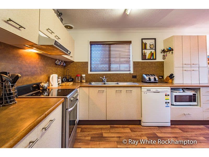 17 Werner Street, Park Avenue QLD 4701, Park Avenue - Thumbnail 6