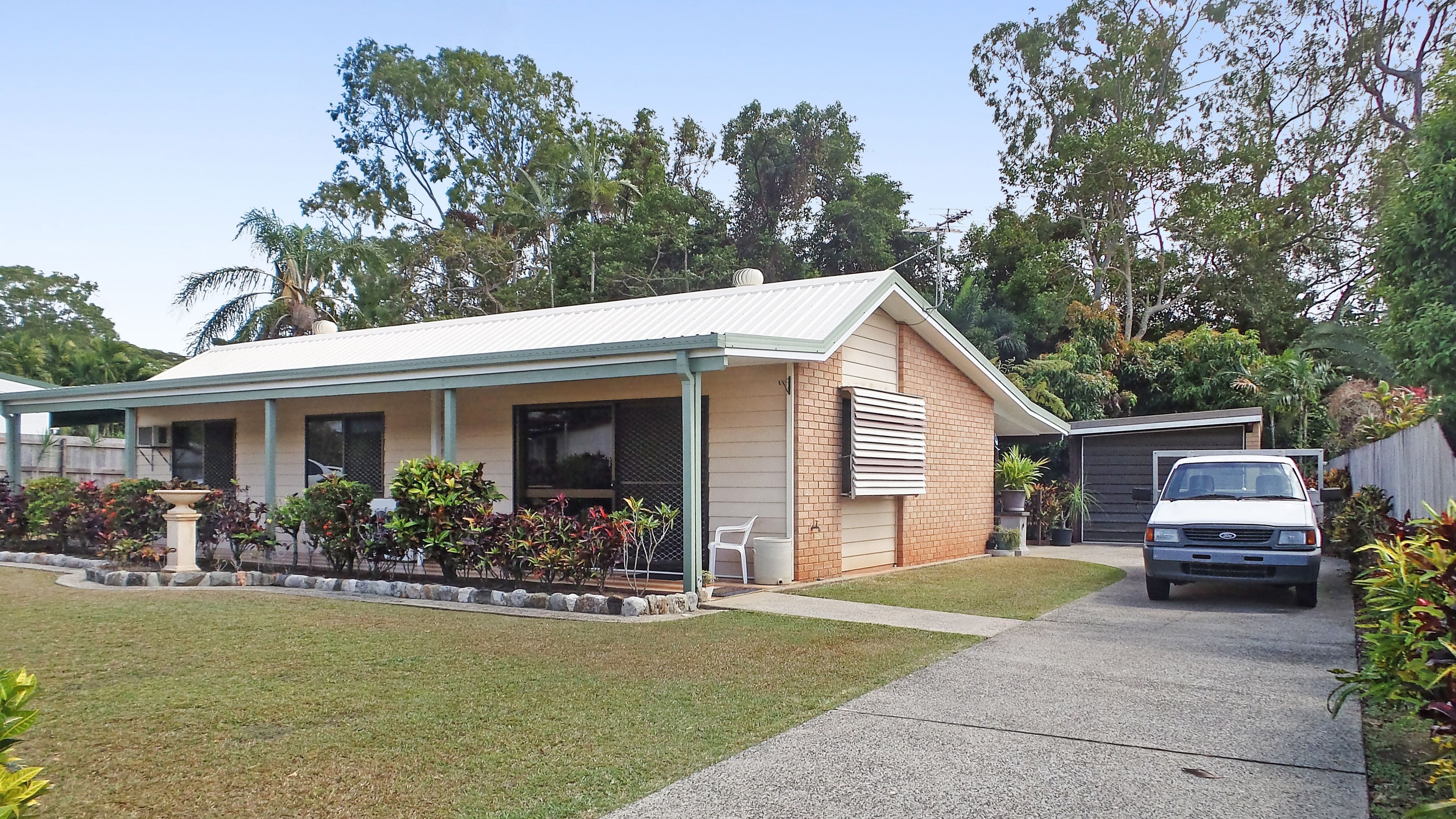 86 Hollywood Boulevard, White Rock QLD 4868, White Rock - Thumbnail 2