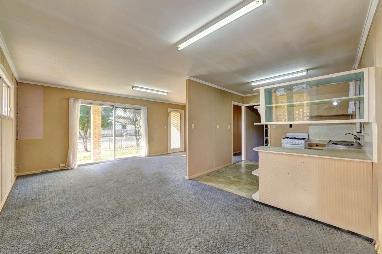 38 Tarakan Street, SVENSSON HEIGHTS QLD 4670, Svensson Heights - Thumbnail 4