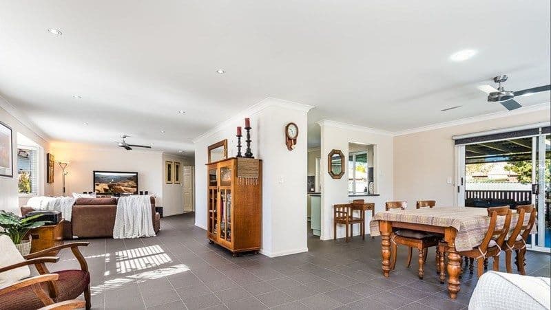 19 Solomon Court, Kippa-Ring QLD 4021, Kippa-Ring - Thumbnail 7