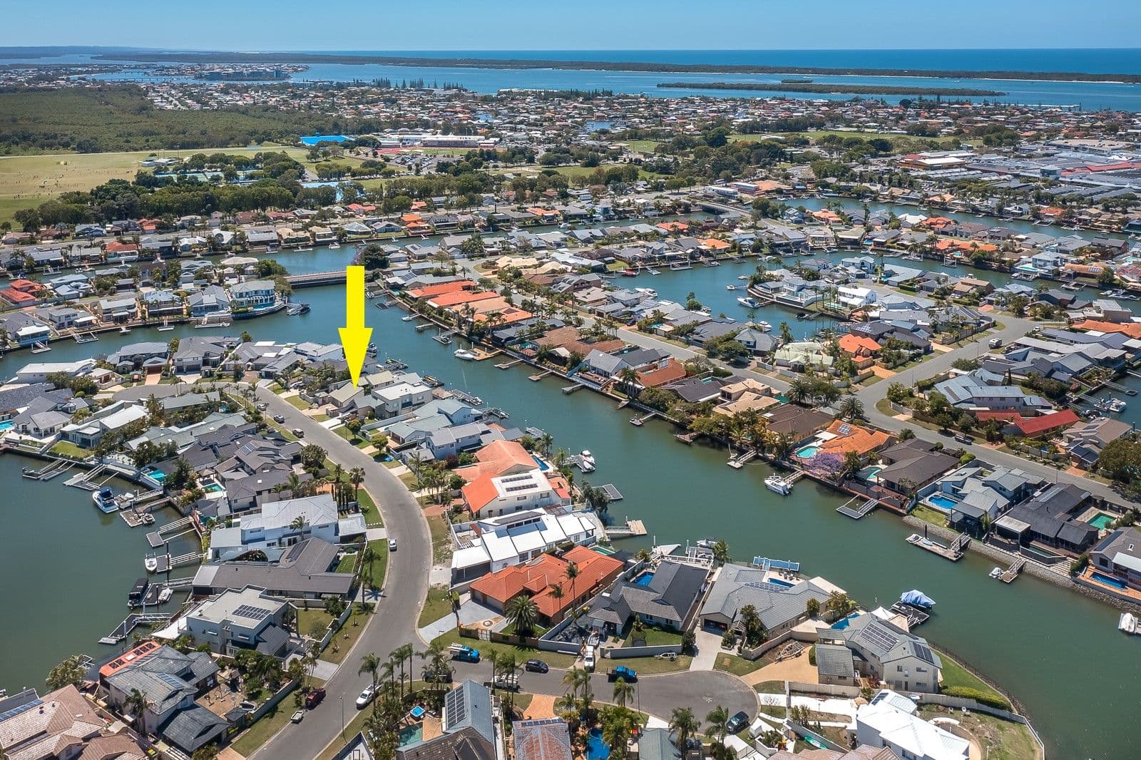 151 Pebble Beach Drive, Runaway Bay QLD 4216, Runaway Bay - Thumbnail 2