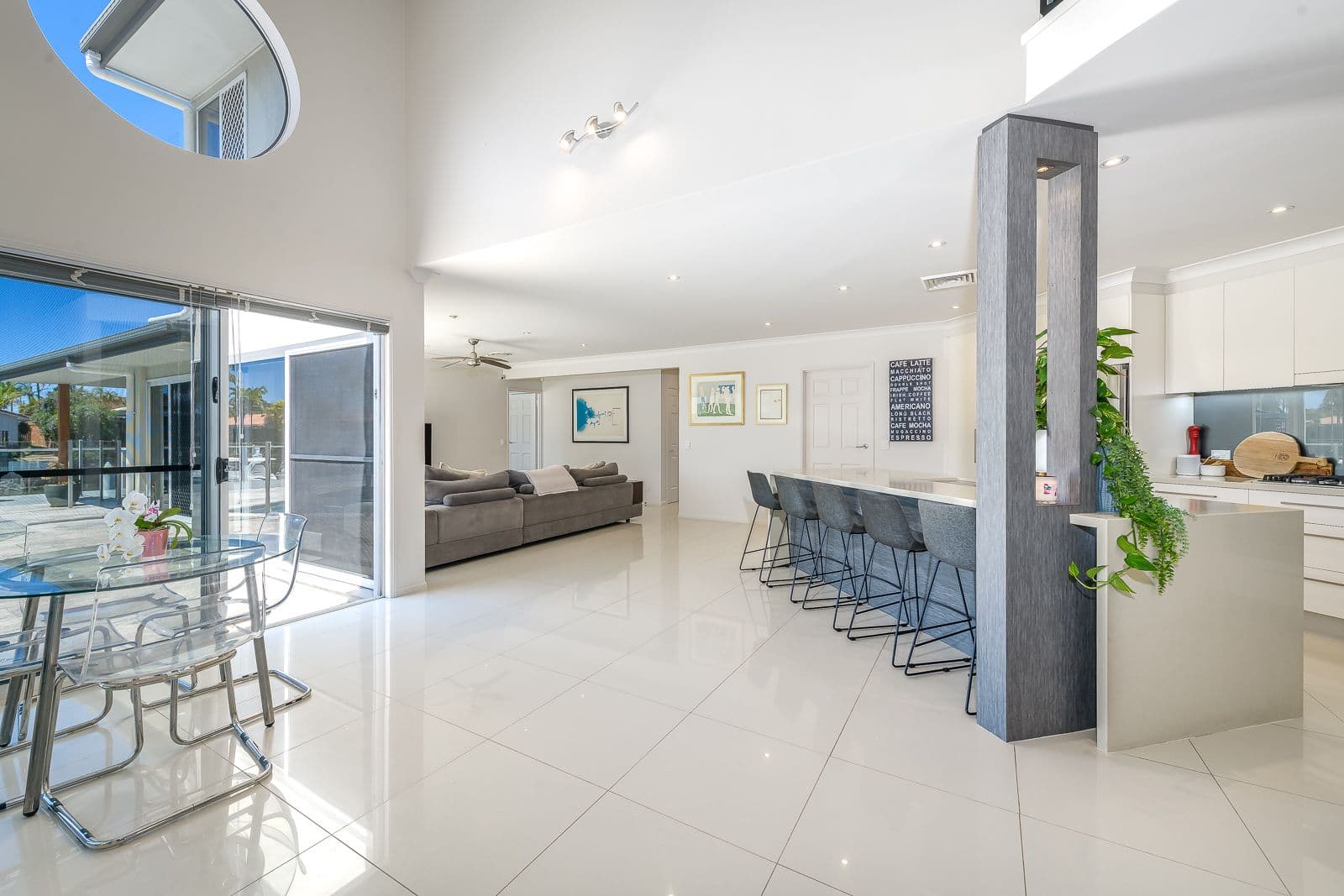 151 Pebble Beach Drive, Runaway Bay QLD 4216, Runaway Bay - Thumbnail 5