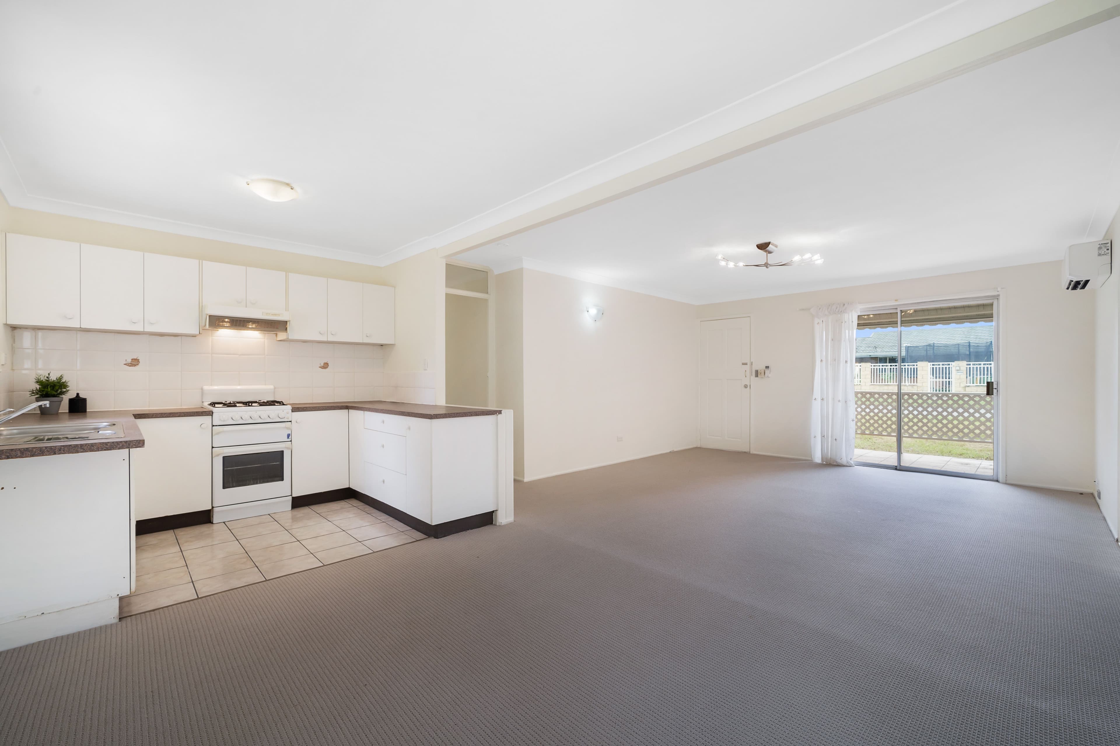 5 Garnett Street, Slacks Creek QLD 4127, Slacks Creek - Thumbnail 2