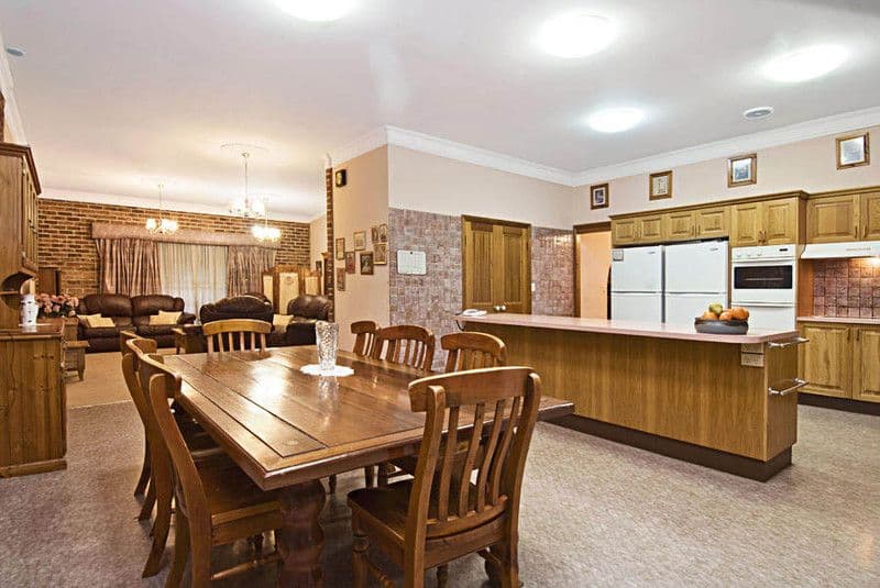 13 Kathleen Avenue, CASTLE HILL NSW 2154, Castle Hill - Thumbnail 3