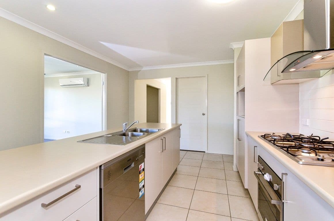 1 Pipit Place, Glen Eden QLD 4680, Glen Eden - Thumbnail 7