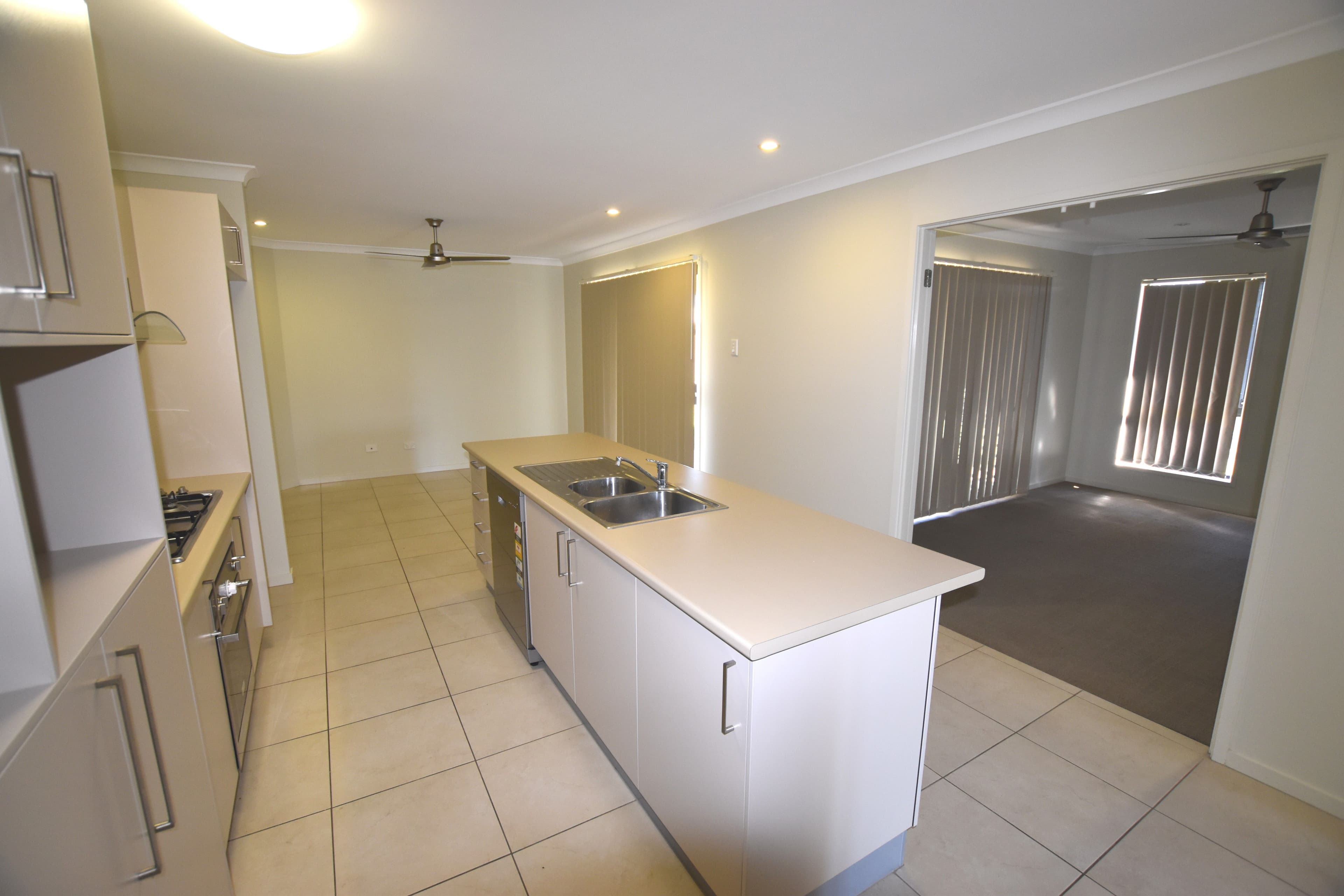 1 Pipit Place, Glen Eden QLD 4680, Glen Eden - Thumbnail 8