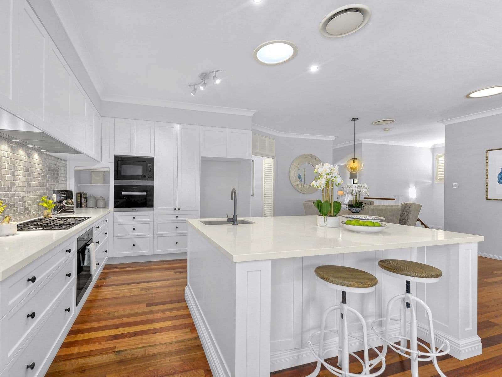 64 Chancellor Street, Sherwood QLD 4075, Sherwood - Thumbnail 2