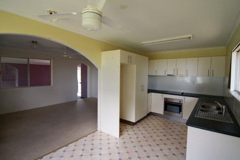 54 Hampton Street, HARRISTOWN QLD 4350, Harristown - Thumbnail 3