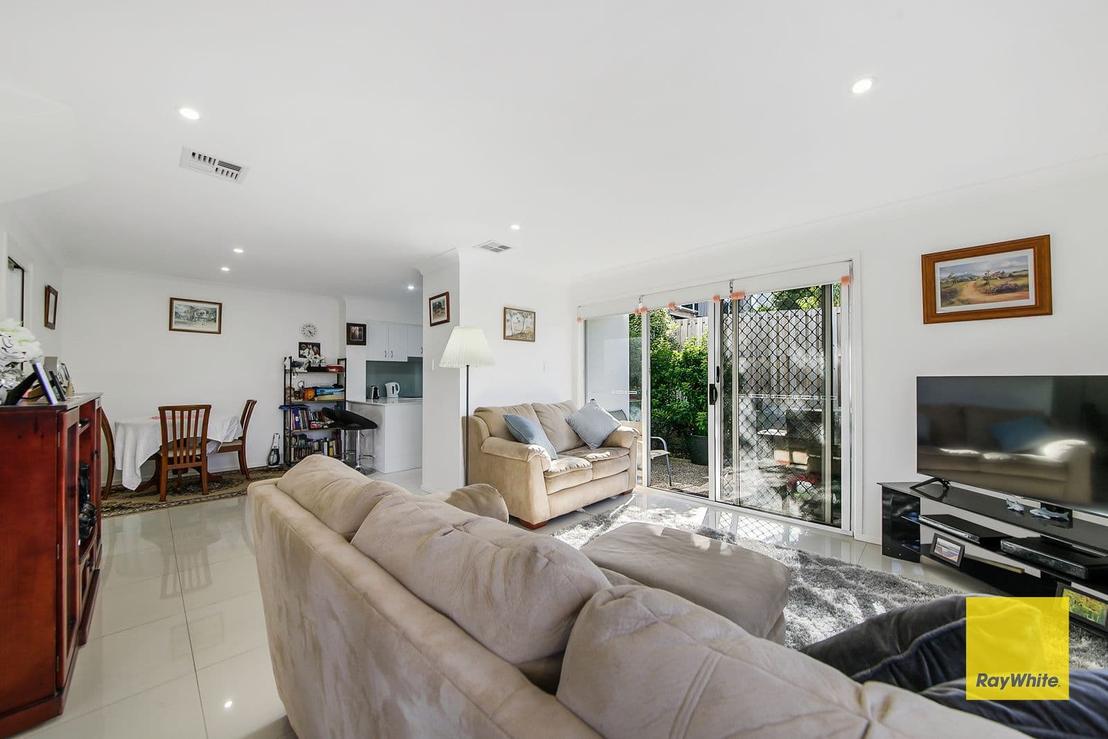 57 CHARLES CANTY Drive, Wellington Point QLD 4160, Wellington Point - Thumbnail 3