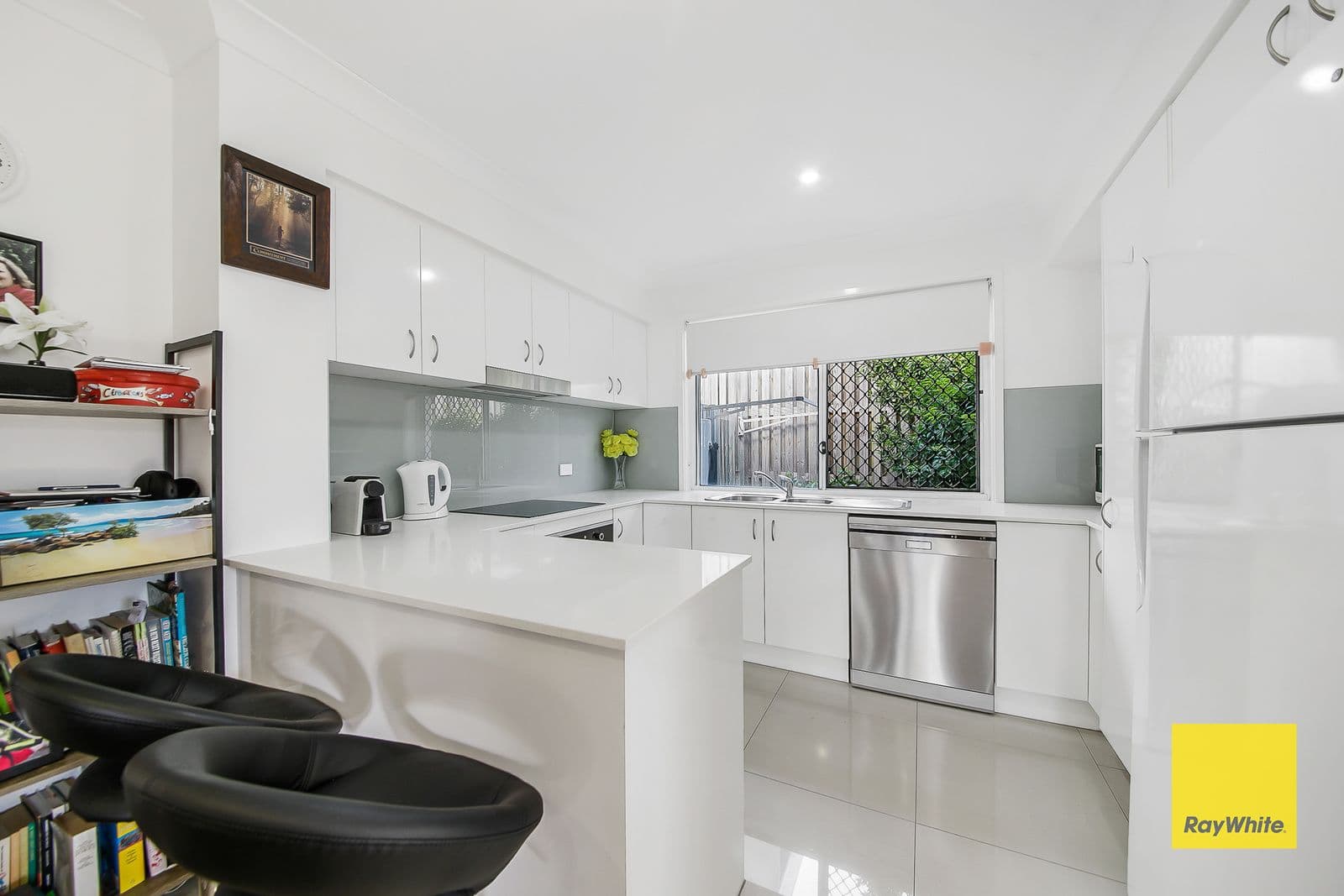 57 CHARLES CANTY Drive, Wellington Point QLD 4160, Wellington Point - Thumbnail 4