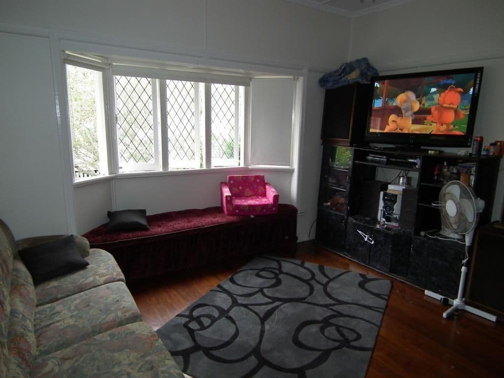 12 Alvie Street, MARYBOROUGH QLD 4650, Maryborough - Thumbnail 2