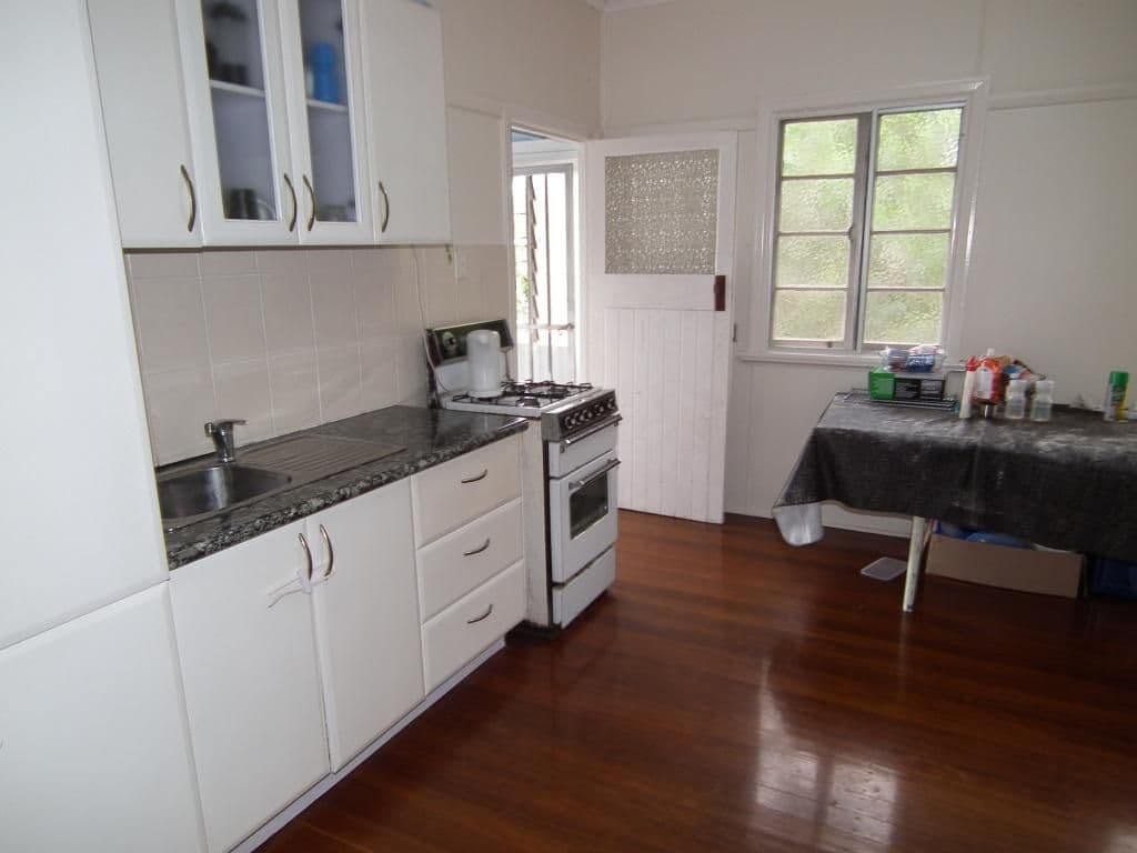 12 Alvie Street, MARYBOROUGH QLD 4650, Maryborough - Thumbnail 3