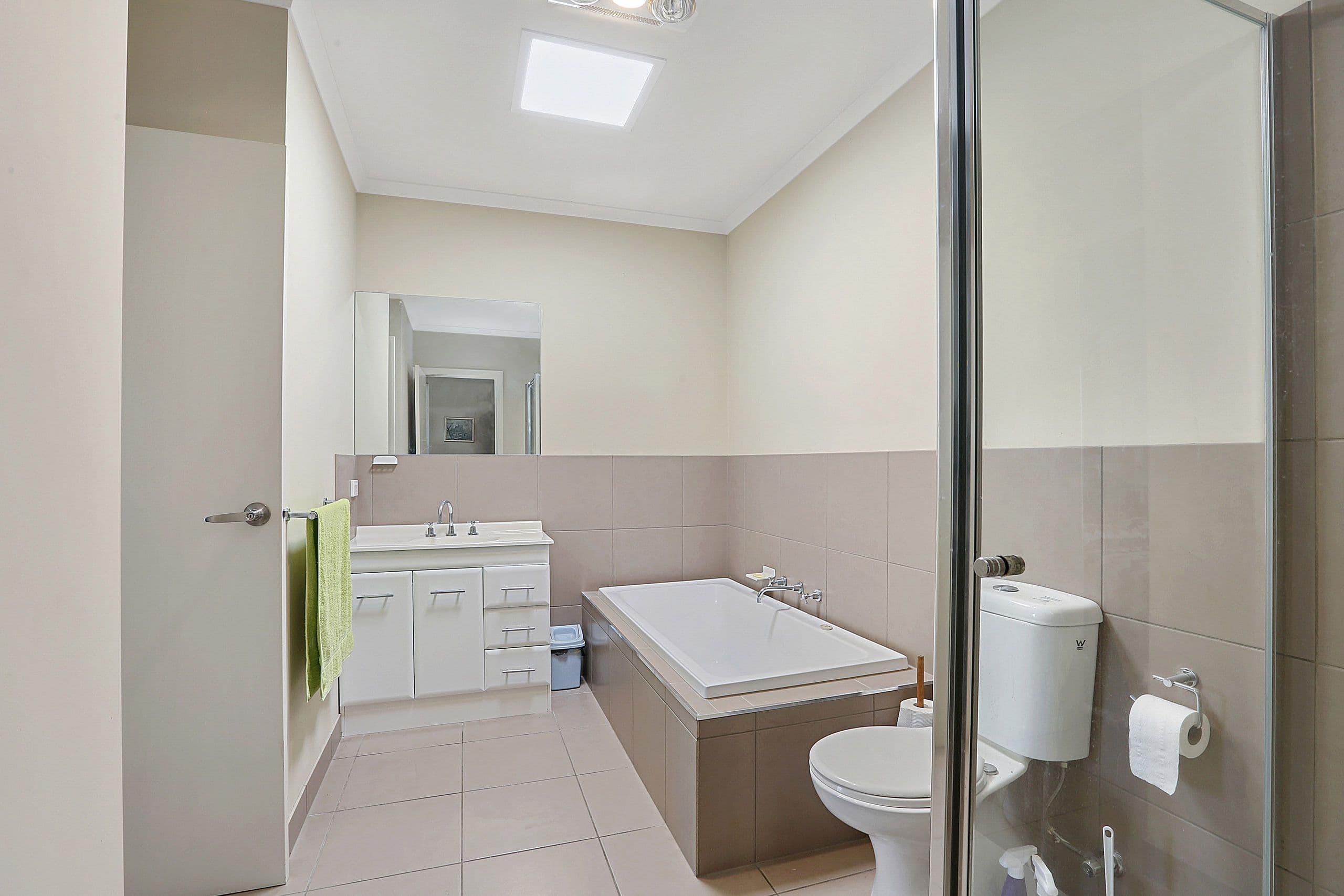 8 Talpa Crescent, Corio VIC 3214, Corio - Thumbnail 5