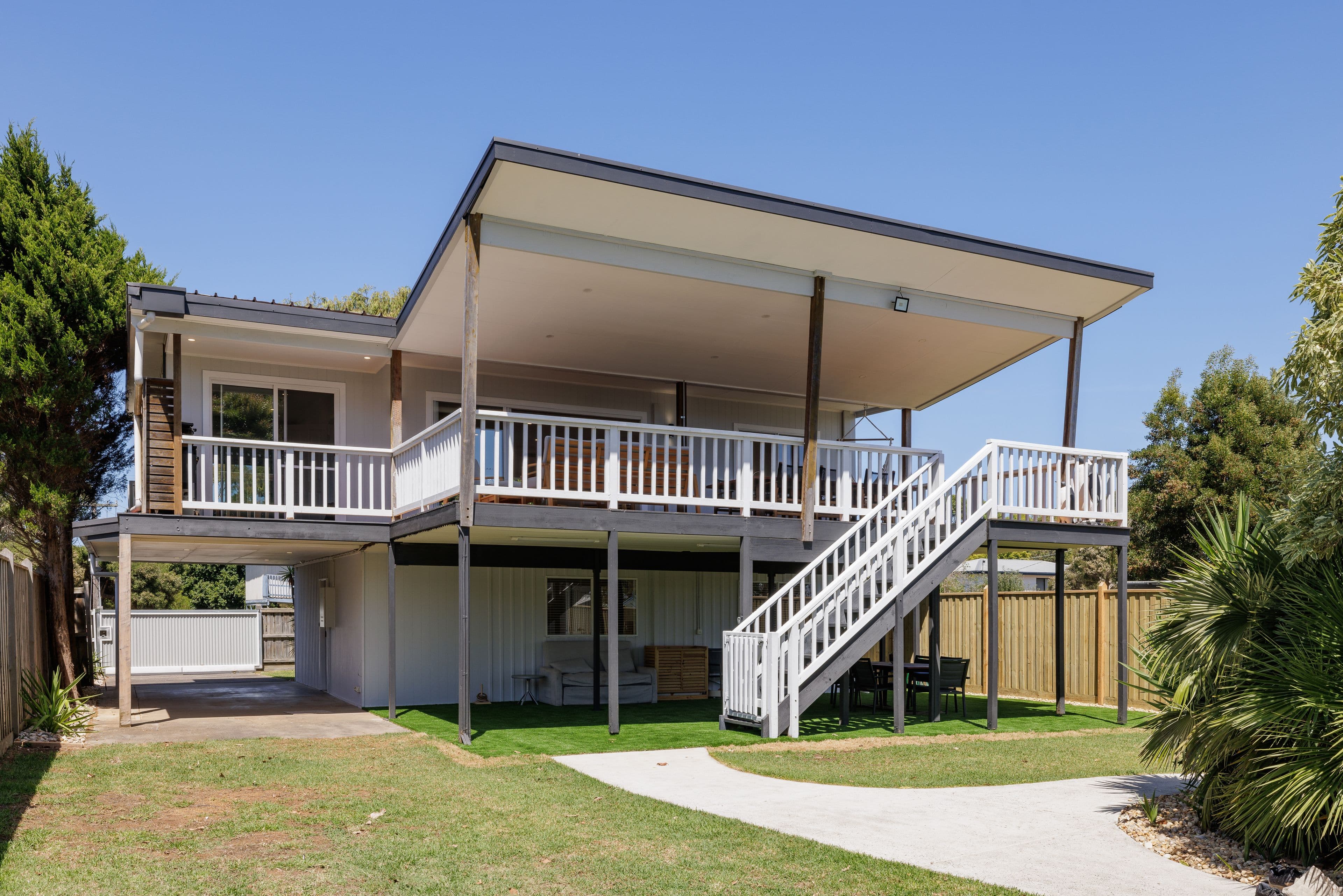 10 Hobsons Parade, Cowes VIC 3922, Cowes - Image 1