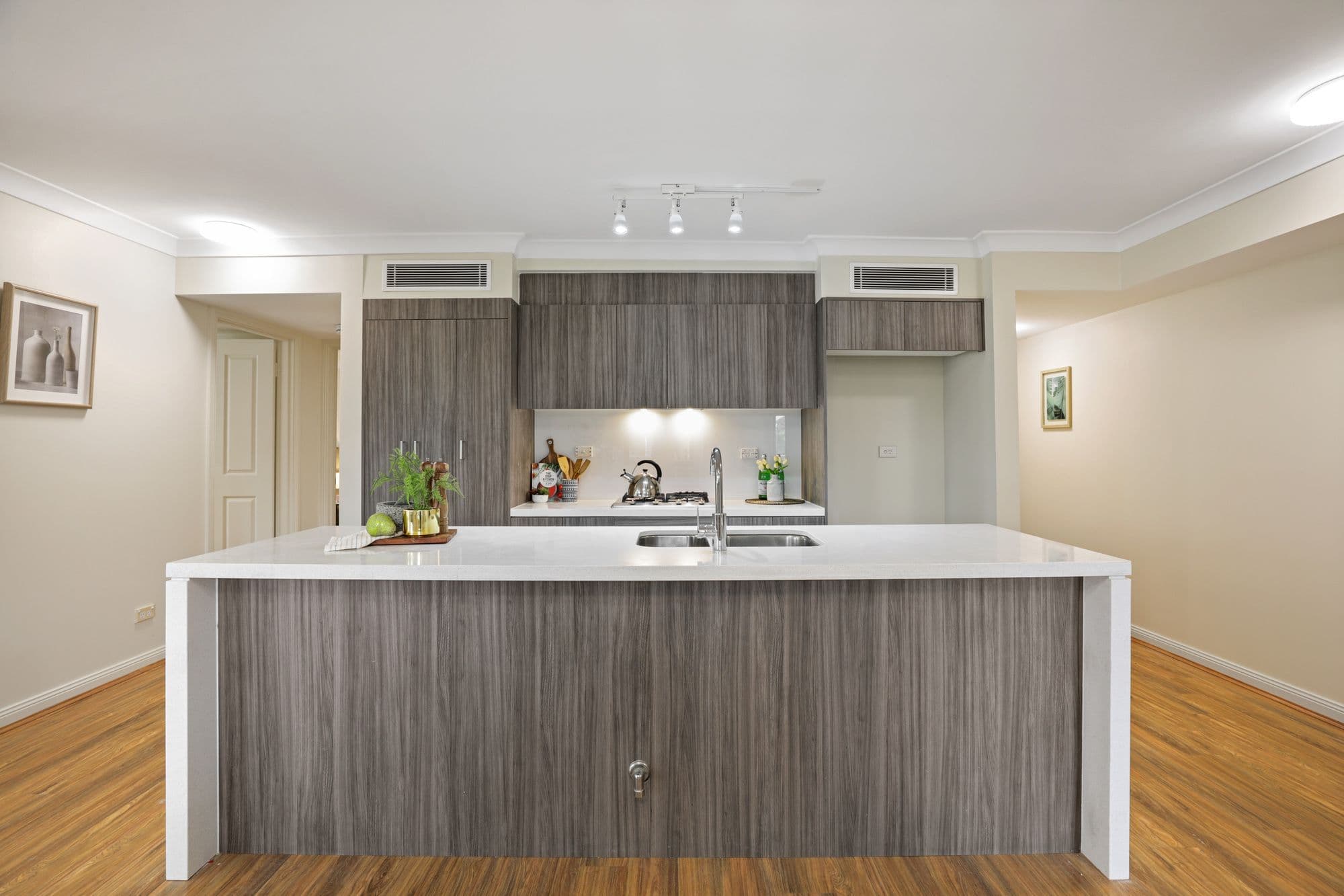 552 Pacific Highway, Chatswood NSW 2067, Chatswood - Thumbnail 3