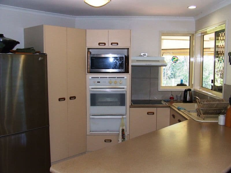 21 Dana Close, GLASS HOUSE MOUNTAINS QLD 4518, Glass House Mountains - Thumbnail 6