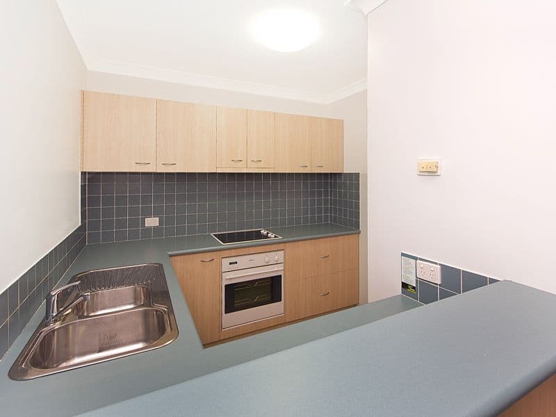 26 Avoca Street, YERONGA QLD 4104, Yeronga - Thumbnail 5
