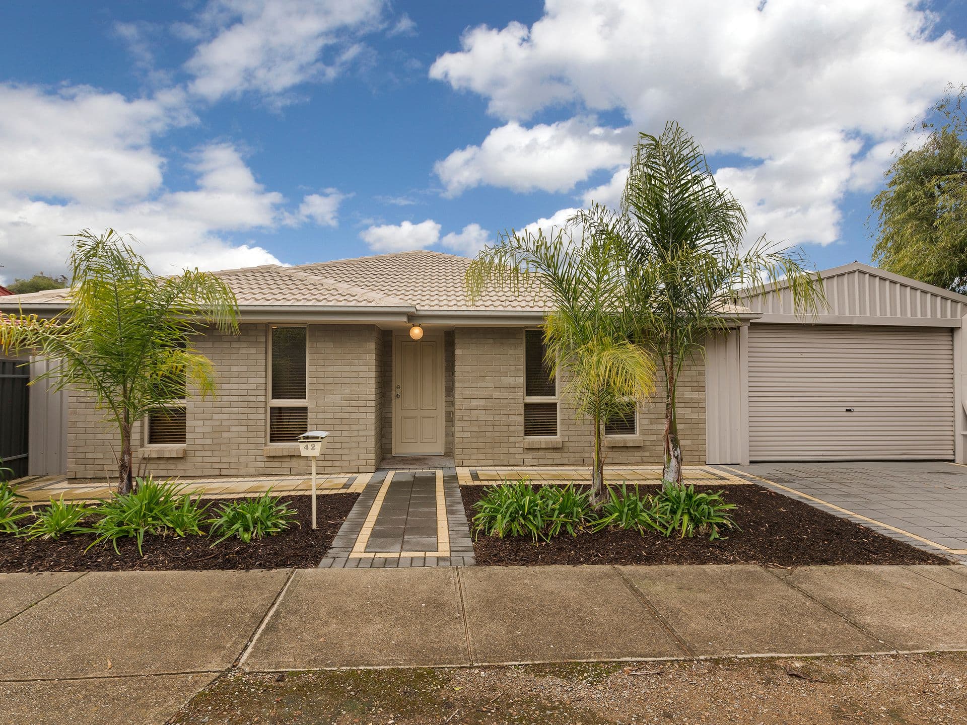 42 Seaview Road, Morphett Vale SA 5162, Morphett Vale - Image 1