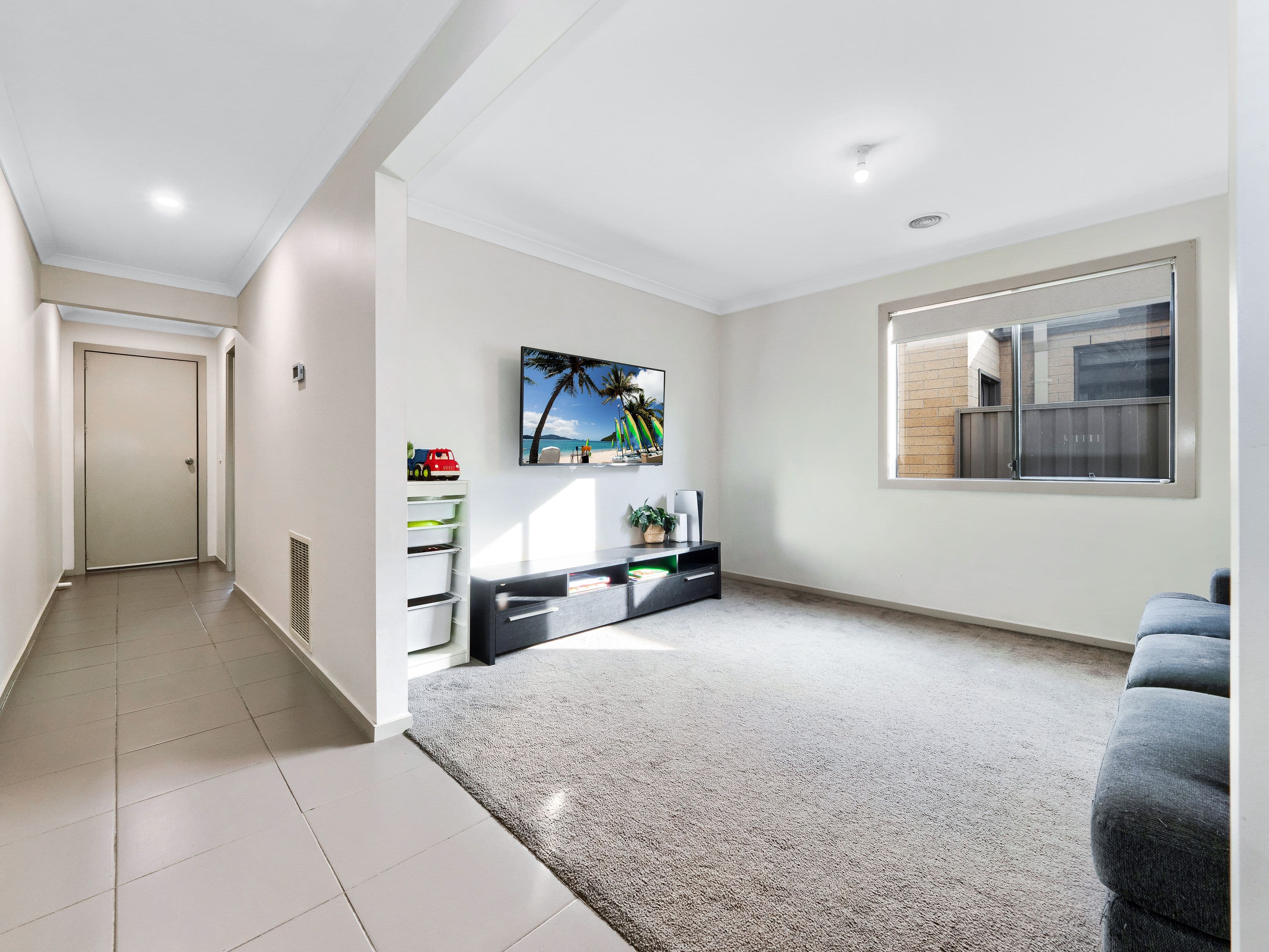 14 Beagle Street, Cranbourne East VIC 3977, Cranbourne East - Thumbnail 5