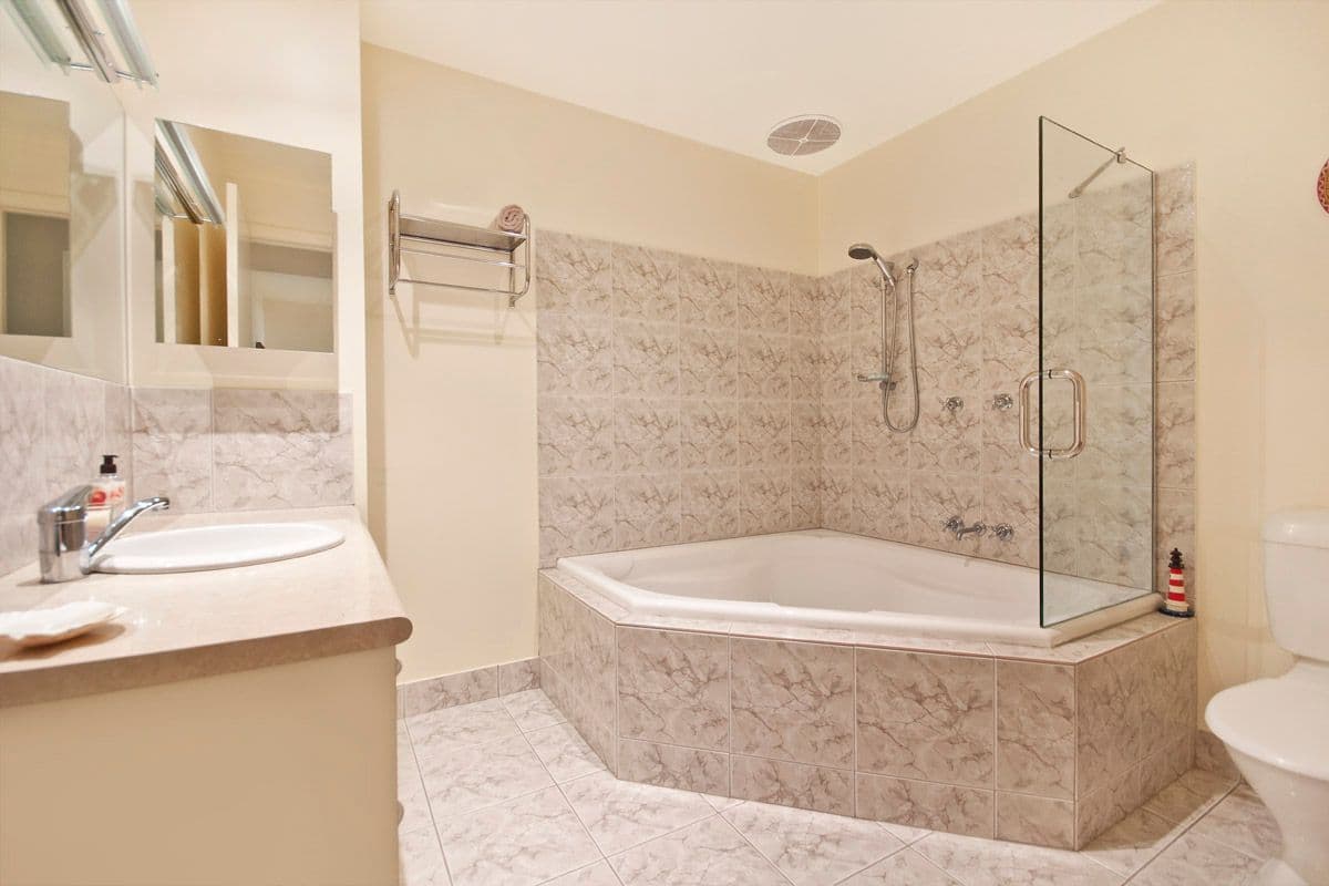 5 Barbro Terrace, WARRNAMBOOL VIC 3280, Warrnambool - Thumbnail 8