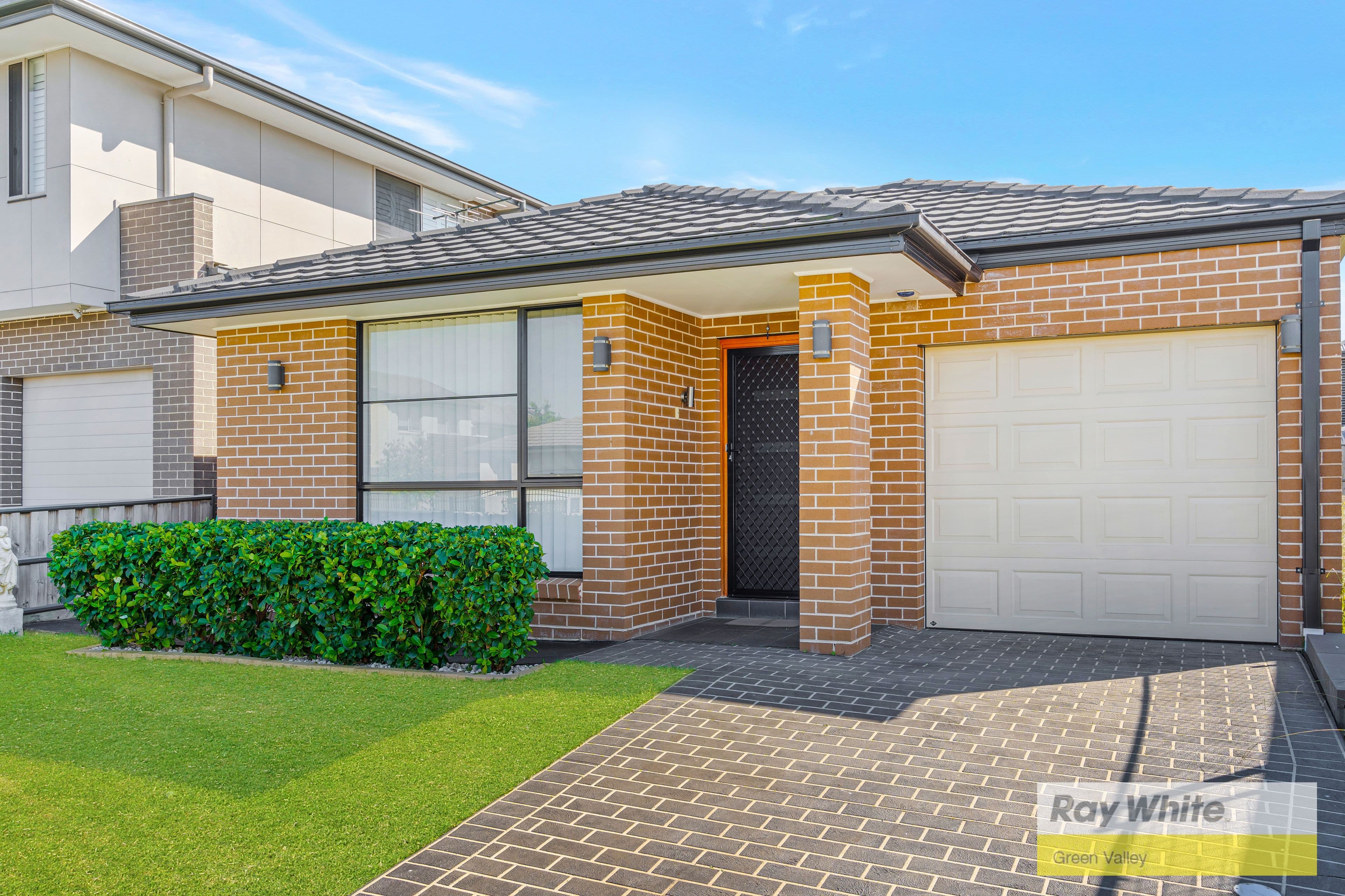 31 Varney Avenue, ELIZABETH HILLS NSW 2171, Elizabeth Hills - Thumbnail 2